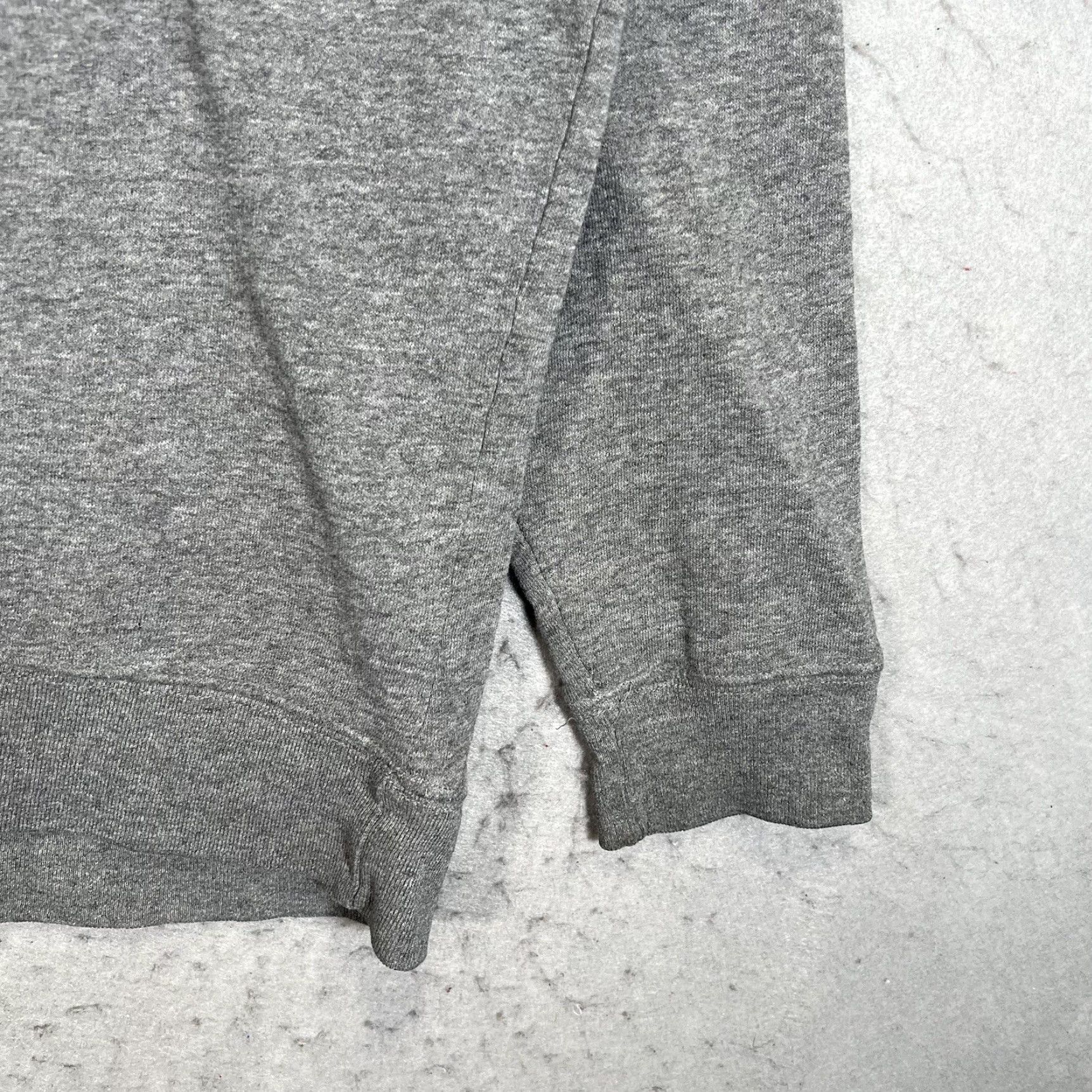 Aeropostale A1 Aeropostale Sweater Men's Small Gray Pullover Crew Neck Cotton Blend Embroidered Sweatshirt Shirt Size US S / EU 44-46 / 1 - 7 Thumbnail