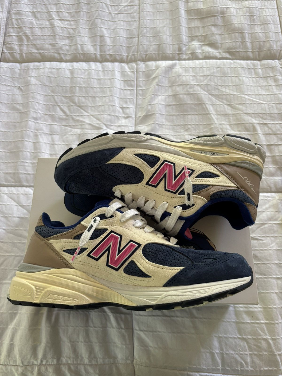 Kith × New Balance Kith x New Balance 990v3 ‘MiUSA - Daytona’ Size US 10.5 / EU 43-44 - 2 Thumbnail