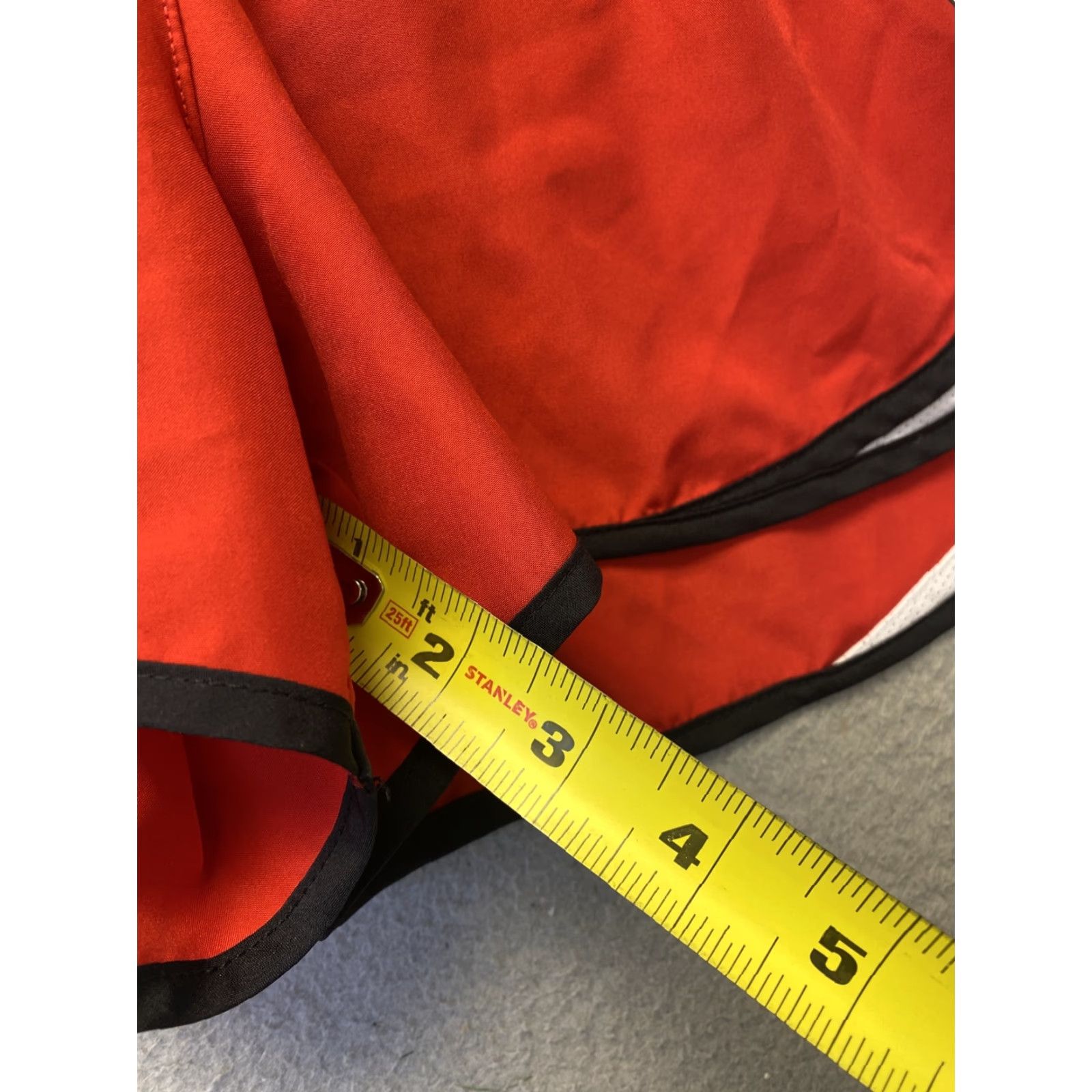 Nike Women’s Nike Run Shorts Red Size 12 /107-37 107-37 Nike Run Shorts Women Red Size 12 Athletic Activewear Snike Regular 12 Size 34" / US 12 / IT 48 - 6 Thumbnail