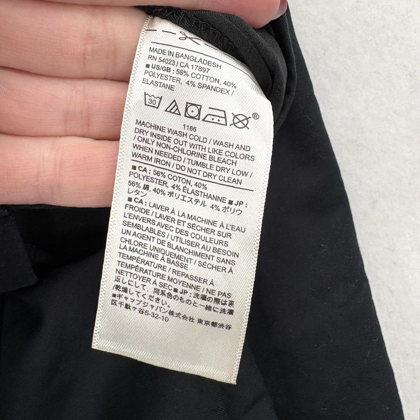 Banana Republic VINTAGE Banana Republic Pants Mens 32x30 Black Chino Slim Stretch Golf Shirt? Size US 32 / EU 48 - 5 Thumbnail