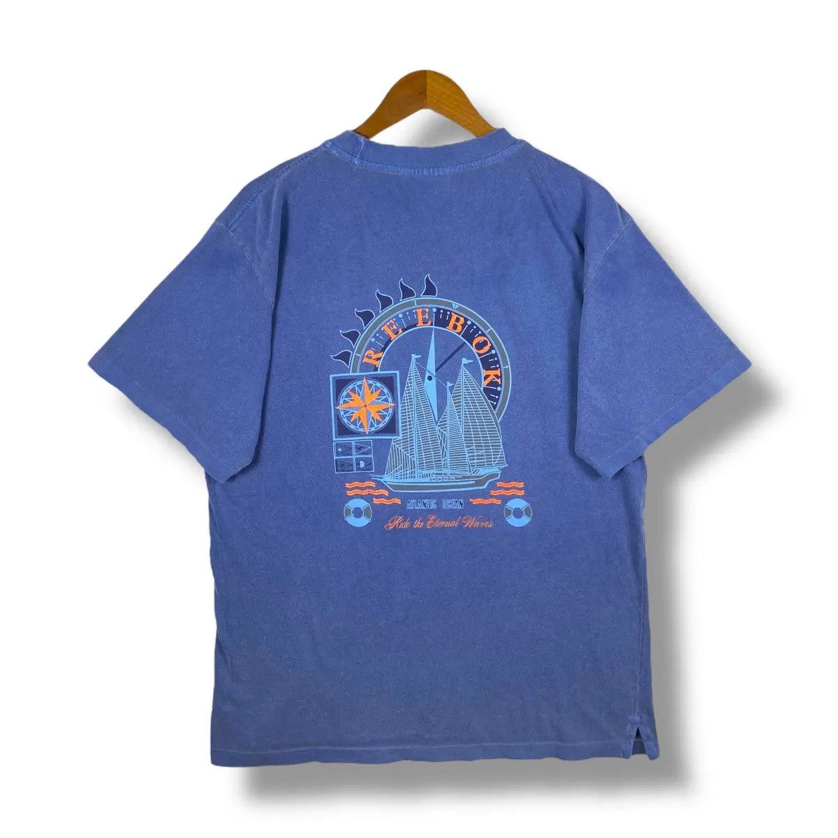 Reebok Vintage 90's REEBOK MARINE Ride The Eternal Waves Tee Shirt Size US L / EU 52-54 / 3 - 1 Thumbnail