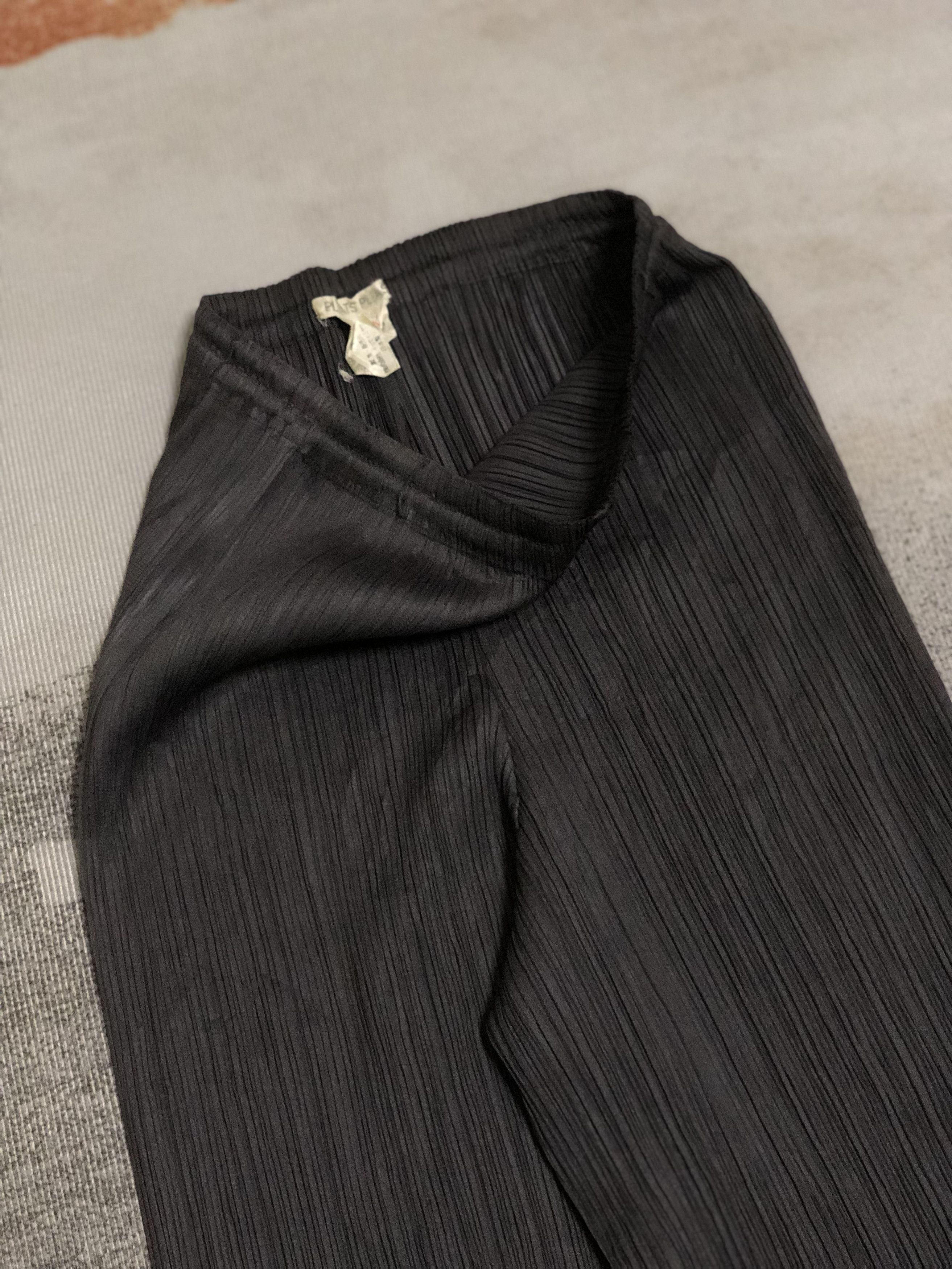 Pleats Please Issey Miyake Pleats please issey miyake pants Size US 28 / EU 44 - 6 Thumbnail