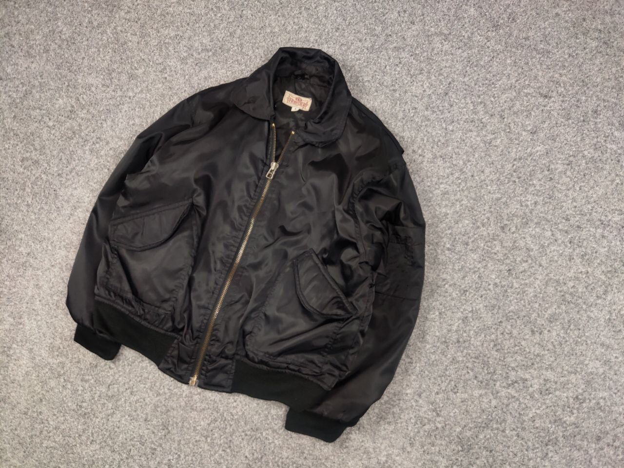 Japanese Brand Vintage 90's USAF Flyers Man Baggy Bomber Black Nylon Jacket Size US S / EU 44-46 / 1 - 3 Thumbnail