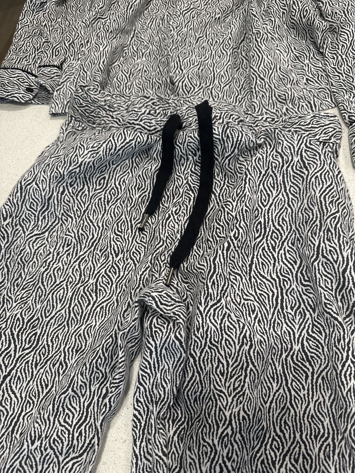 RVCA RVCA pajama set with eye mask Size US M / EU 48-50 / 2 - 8 Thumbnail