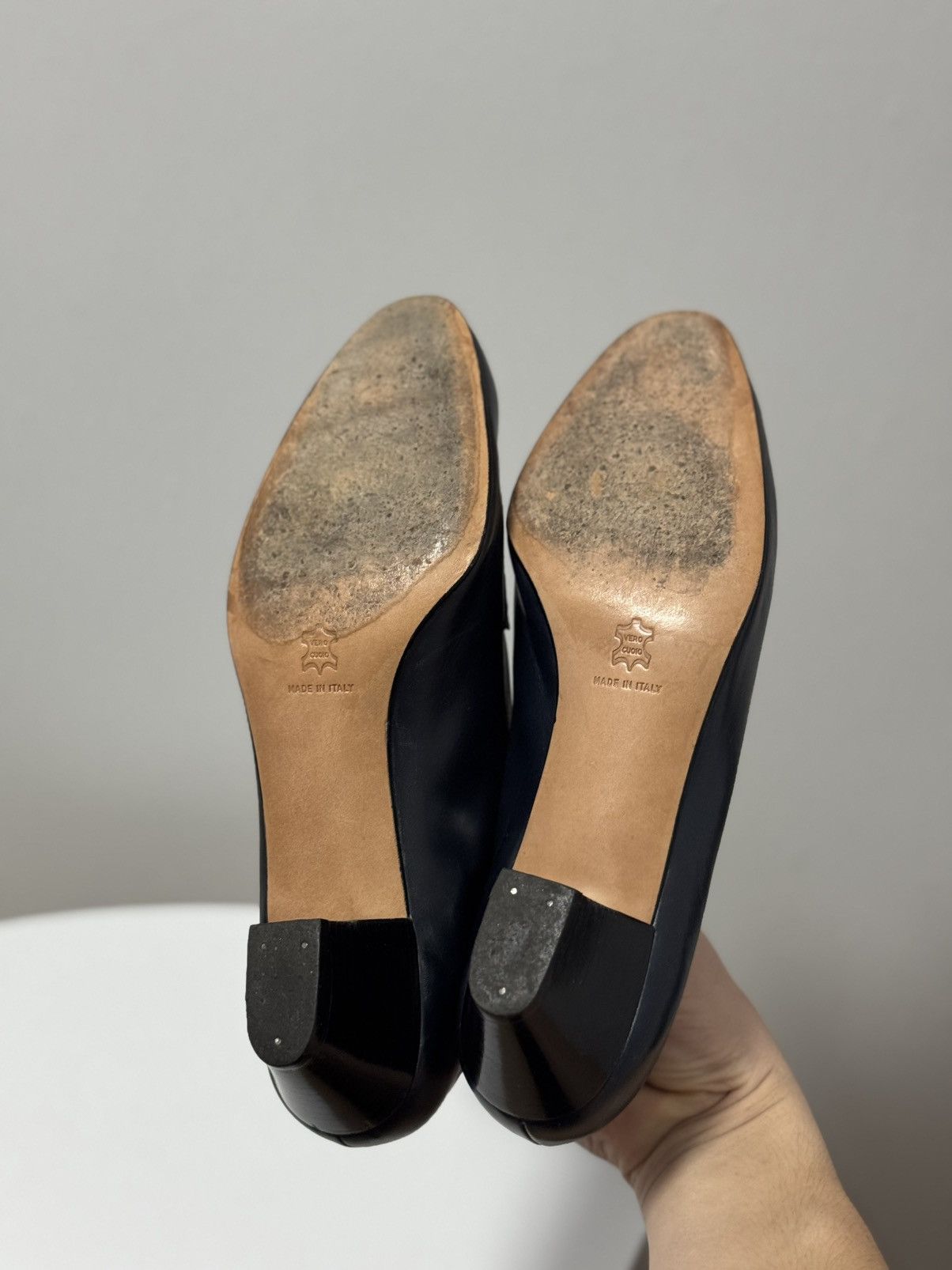 Salvatore Ferragamo SALVATORE FERRAGAMO Varina Leather Flat Black/White Size 9 Size US 9 / IT 39 - 7 Thumbnail
