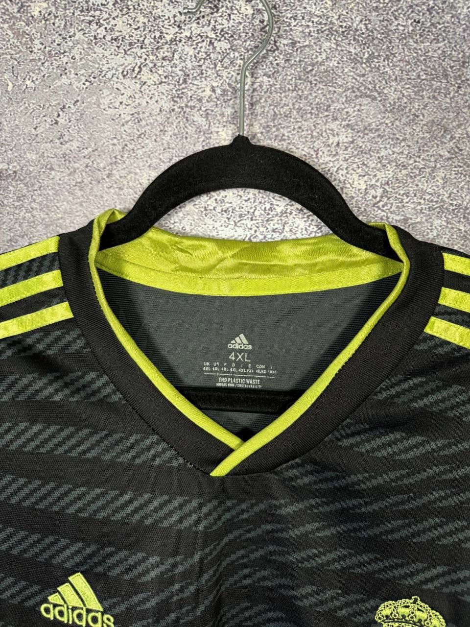 Other Vintage Real Madrid 2022/23 Third Soccer Jersey 4XL Size US XXL / EU 58 / 5 - 6 Thumbnail