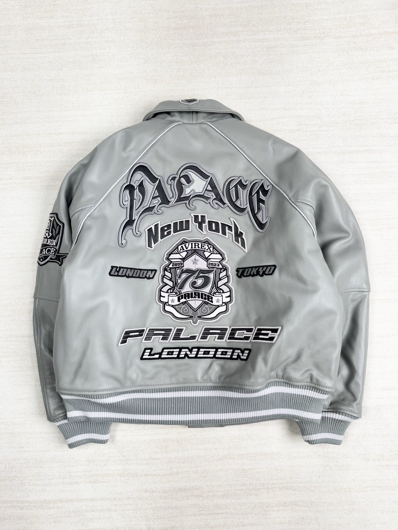 Avirex × Palace palace avirex leather jacket Size US S / EU 44-46 / 1 - 4 Thumbnail