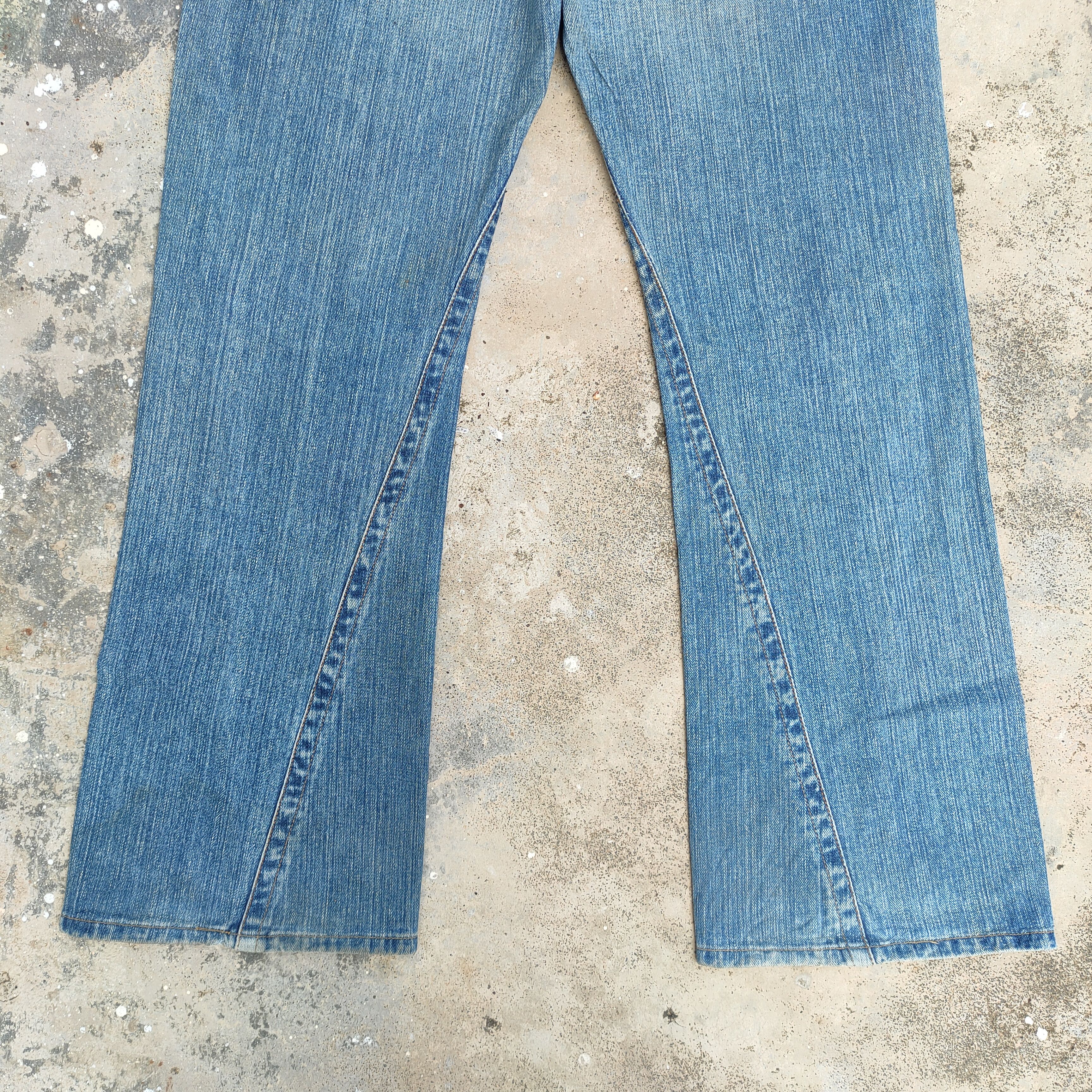Japanese Brand FLARE VINTAGE JAPANESE FADED DISTRESSED JEANS DENIM PANTS Size US 32 / EU 48 - 11 Thumbnail