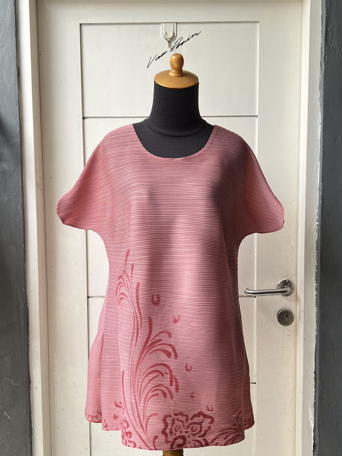 Japanese Brand Japanese Brand Pleats Pink Dress Size M / US 6-8 / IT 42-44 - 10 Thumbnail