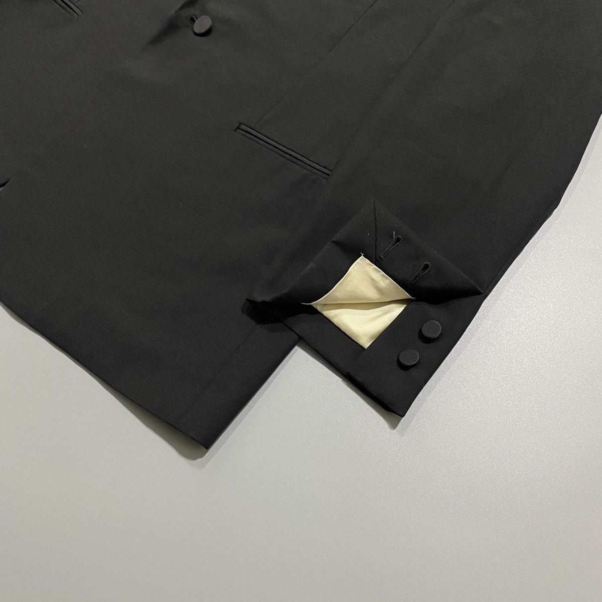 Gucci Gucci - Tom Ford Tuxedo Size 52R - 6 Thumbnail