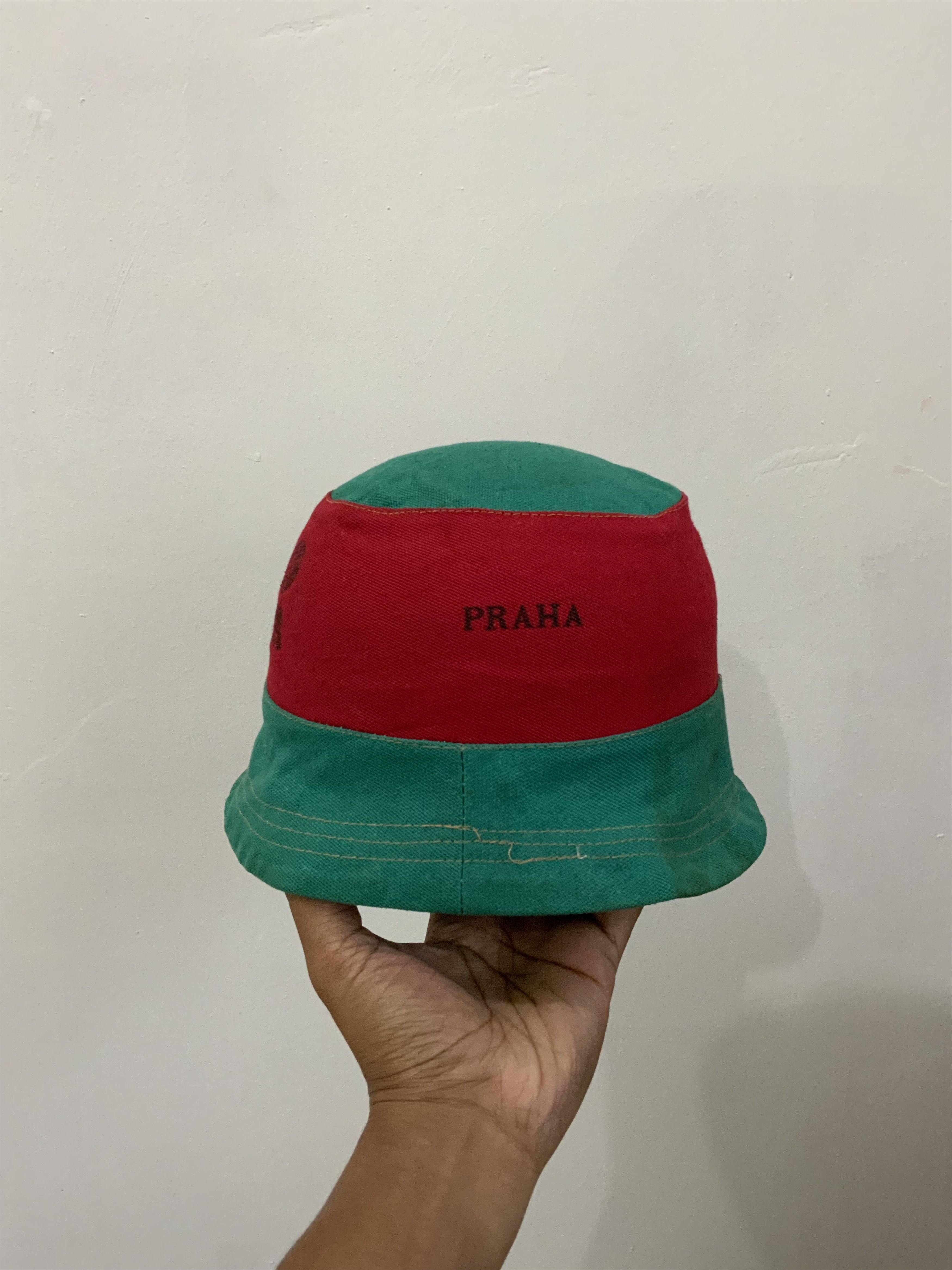 Vintage Vintage Praha Bucket Hat Size ONE SIZE - 3 Thumbnail