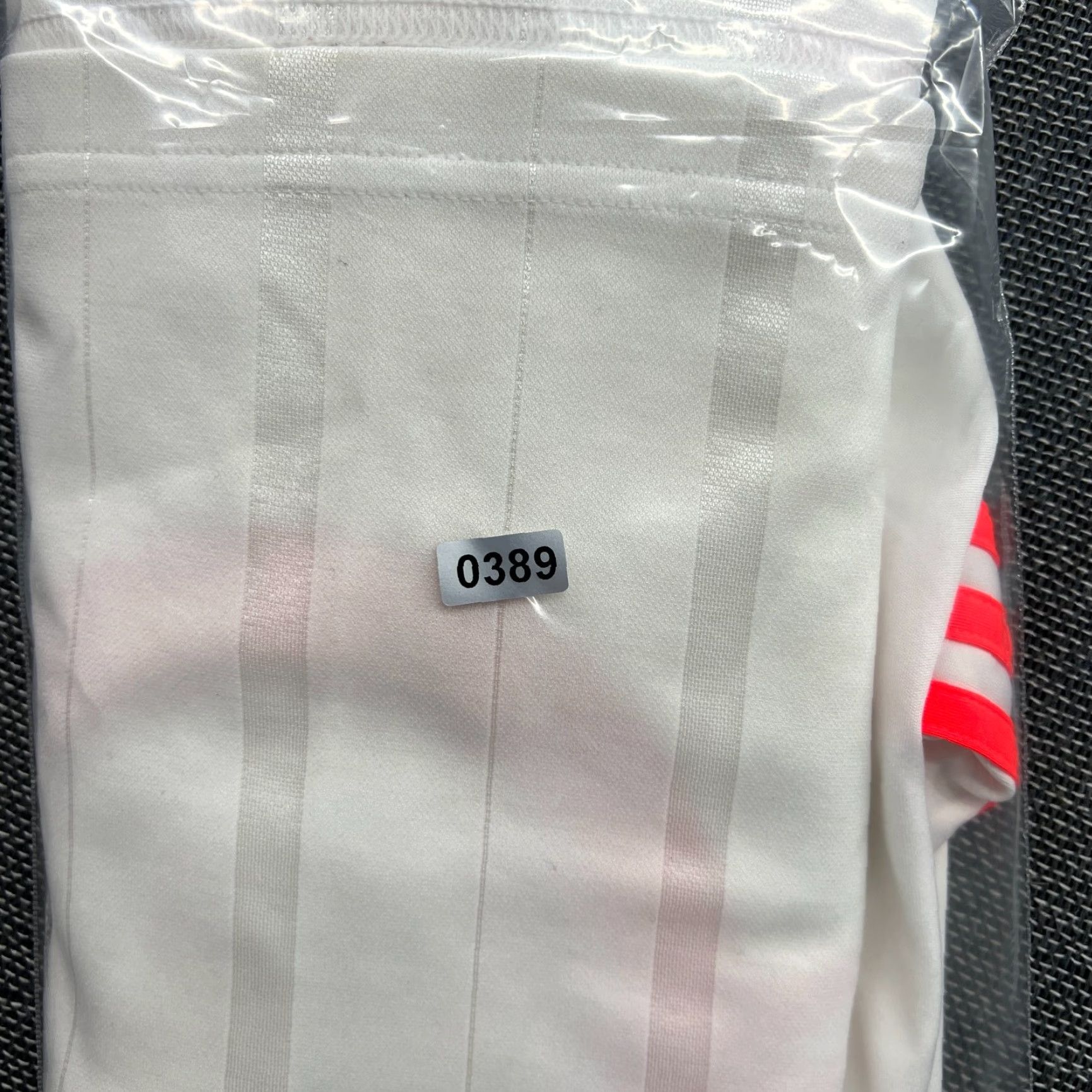 Adidas adidas Bayern Munich 2012 2013 Away Shaqiri Football Jersey Mens M White Soccer Shirt Jersey Mens Size US M / EU 48-50 / 2 - 2 Thumbnail
