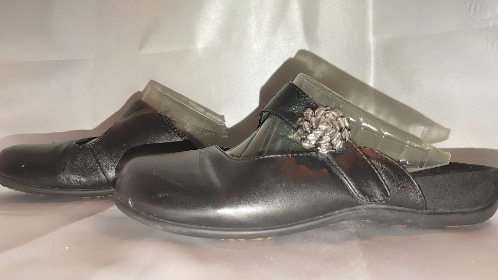 Vionic Vionic Joan Slip Ons Size 7 Size US 7 / IT 37 - 4 Thumbnail