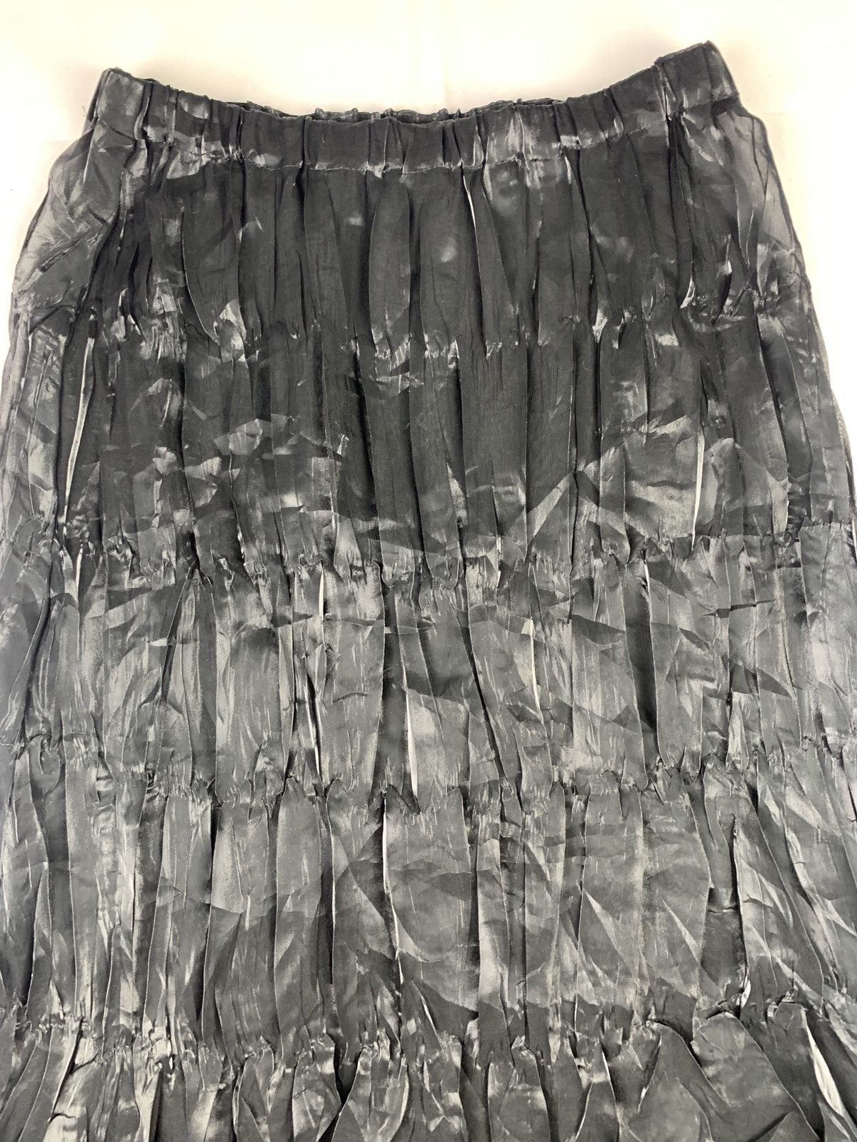 Japanese Brand 2000s Wriqle Japan Unstructured Wrinkle Pleats Maxi Skirt Size 27" / US 4 / IT 40 - 4 Thumbnail