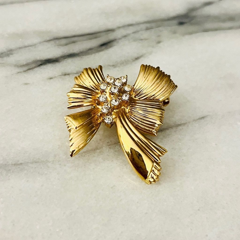 Vintage Vintage Roman Ribbon Bow Brooch Signed Clear Pave Gold Toned Size ONE SIZE - 3 Thumbnail