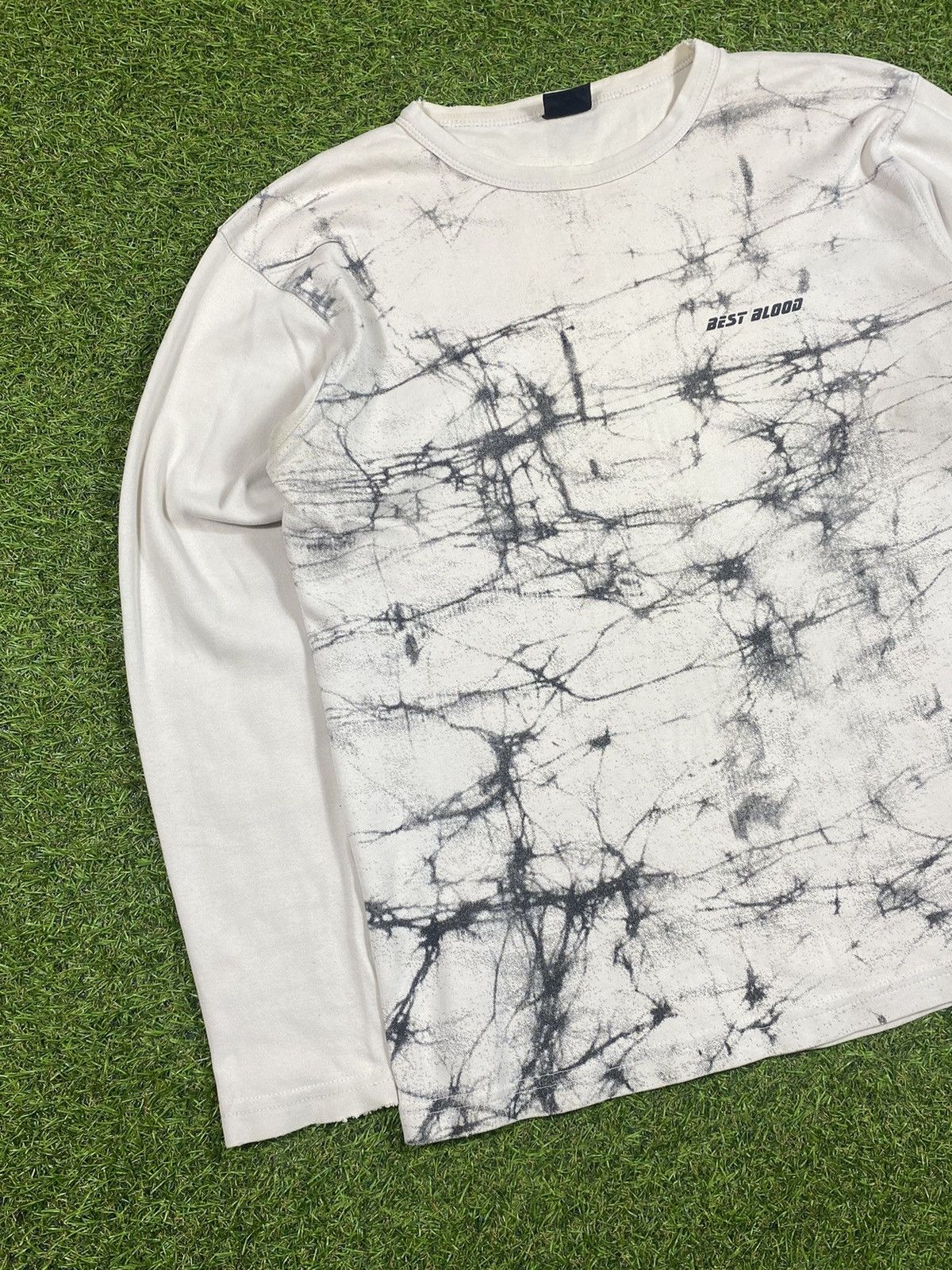 Vintage Vintage Y2K Avant Garde long sleeve tee streetwear size XL Size US XL / EU 56 / 4 - 2 Thumbnail