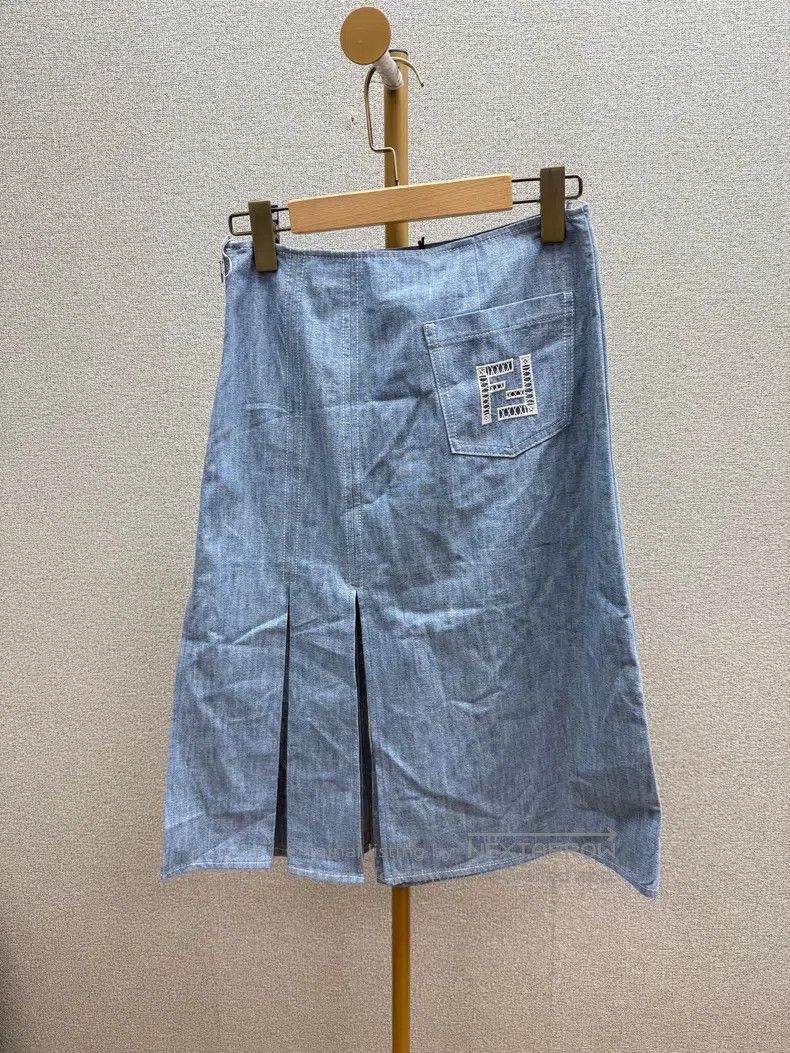Fendi Fendi Denim skirt Size 42" / US 20 - 2 Thumbnail