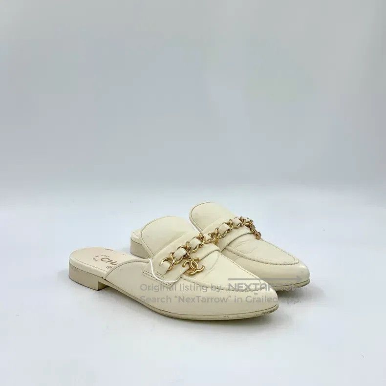 Chanel Chanel Beige logo chain wrap head mule half drag Size US 5.5 / IT 35.5 - 2 Thumbnail