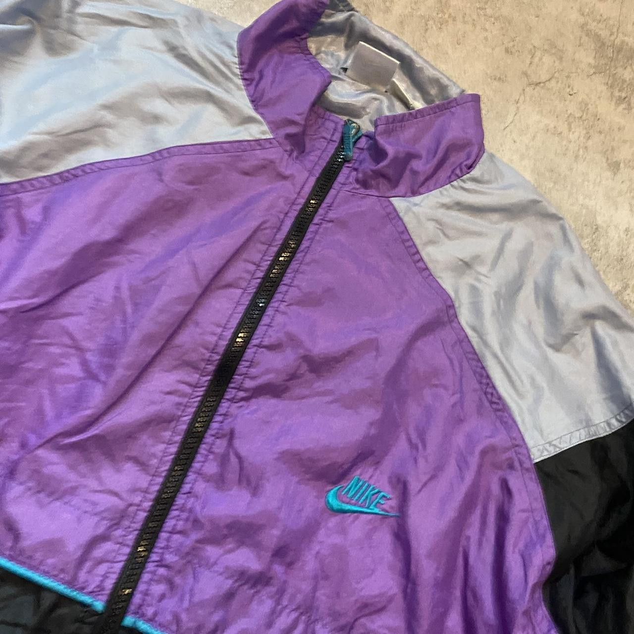Nike 80s Nike windbreaker Boxy with unique purple, Size US L / EU 52-54 / 3 - 3 Thumbnail