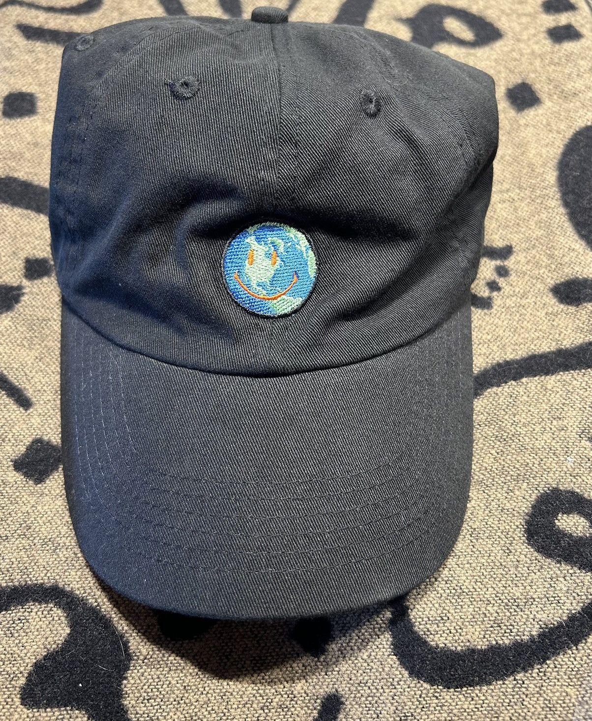 Travis Scott Happy Face Hat | Grailed