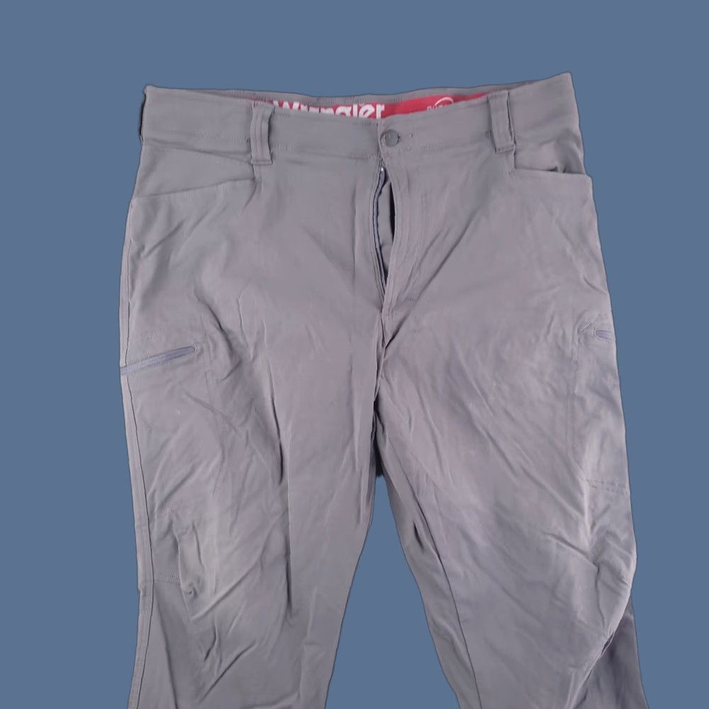 Wrangler VINTAGE? (No) Wrangler Pants Mens 38x29 Gray Cargo Nylon Stretch Outdoor Hike Walk Straight Size US 38 / EU 54 - 1 Thumbnail