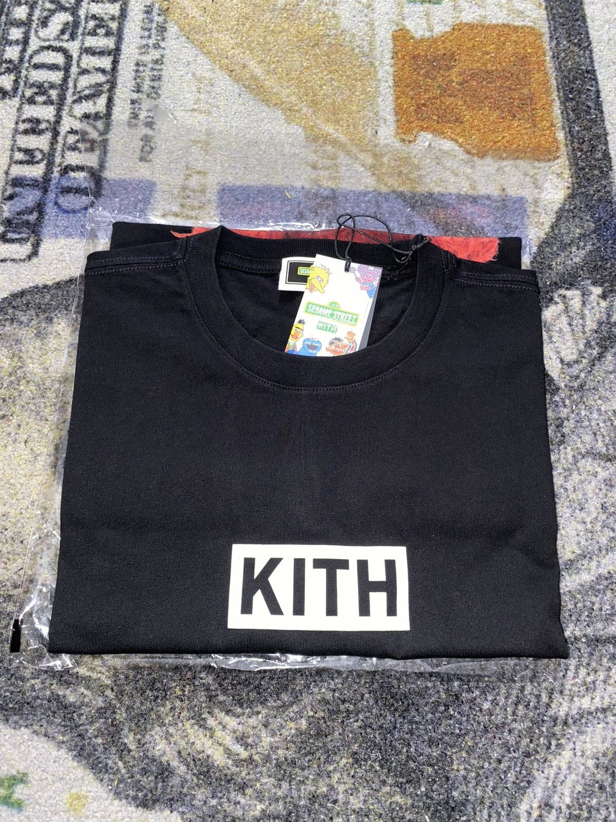 Kith Kith x Sesame Street Elmo Tee Black Size US M / EU 48-50 / 2 - 3 Thumbnail