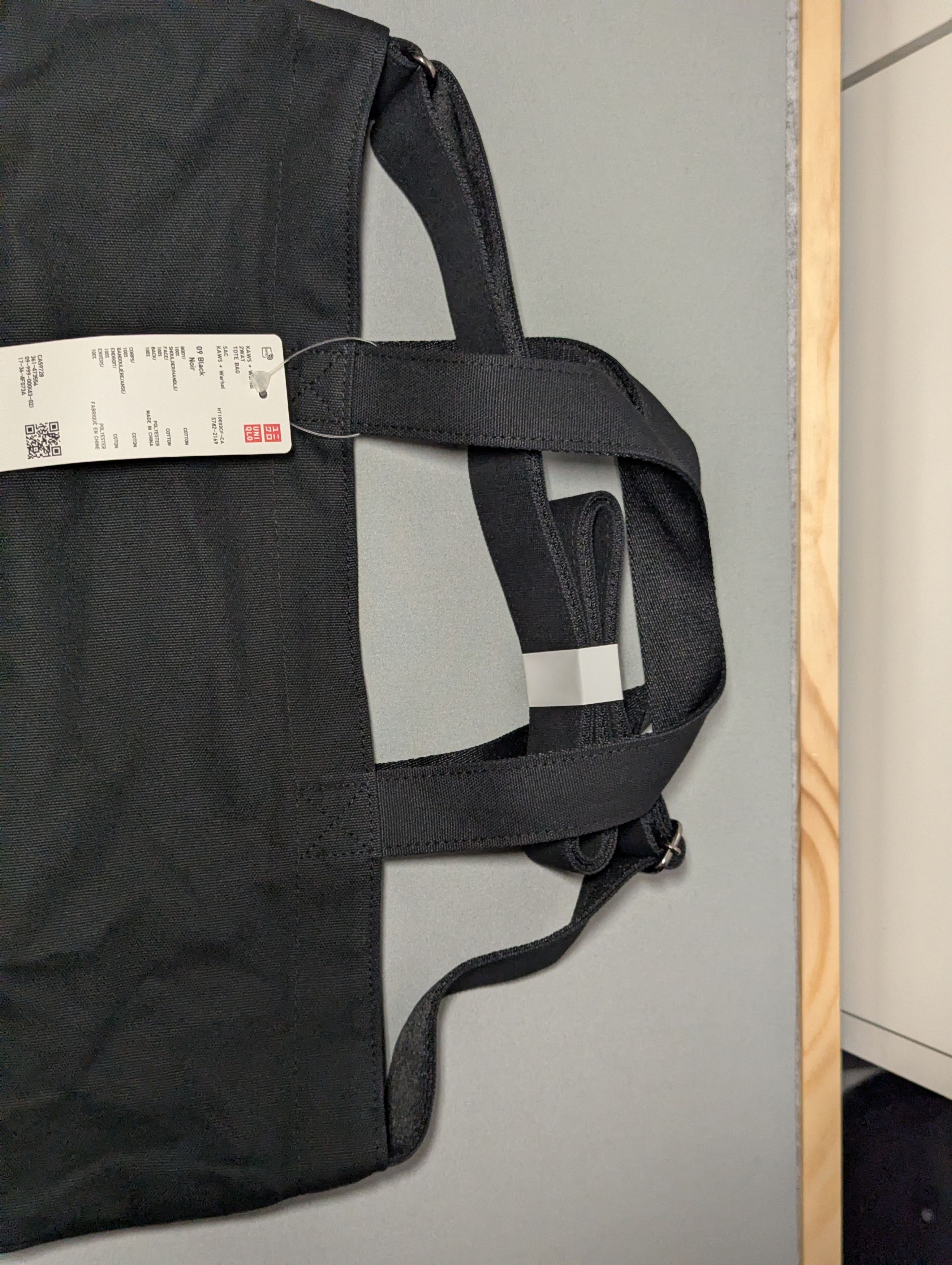 Andy Warhol × Kaws × Uniqlo BNWT RARE KAWS + WARHOL x UNIQLO 2WAY Newspaper Bag Black Size ONE SIZE - 3 Thumbnail