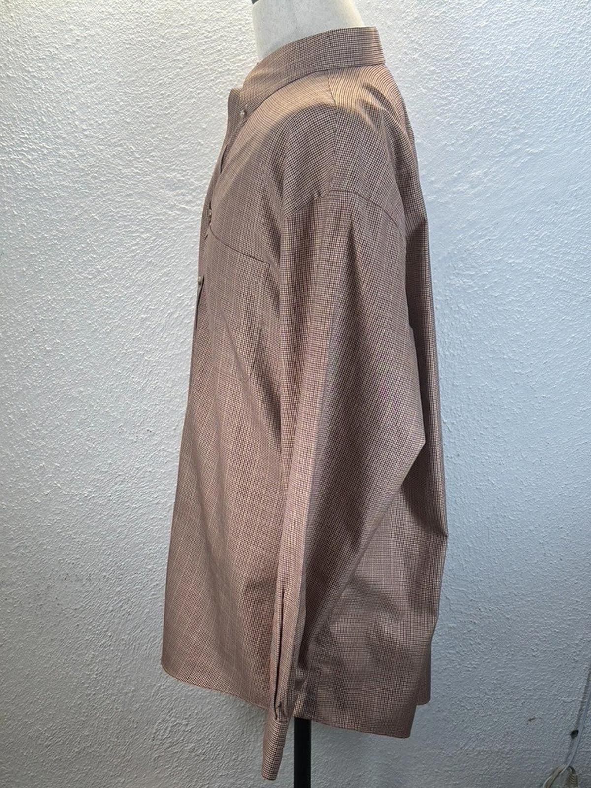 Jos. A. Bank Jos A Bank Men's Brown XL Traveler's Collection Dress Shirt Size 44R - 2 Thumbnail