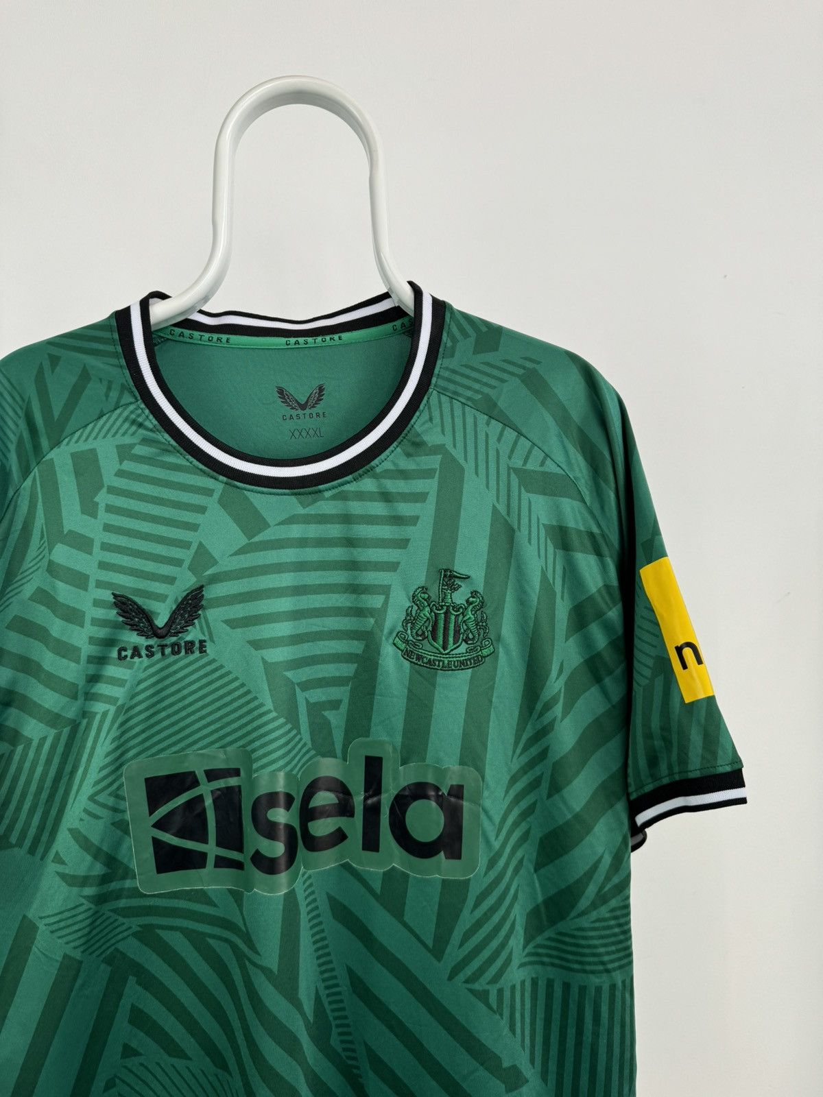 Other Castore Newcastle 2023-2024 Home Jersey Size US XXL / EU 58 / 5 - 2 Thumbnail