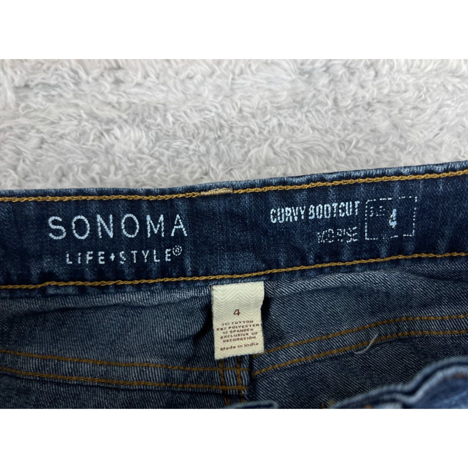 Vintage Sonoma Jeans Womens 4 Blue Denim Bootcut Low Rise Cotton Blend 28x32 Size 27" / US 4 / IT 40 - 6 Thumbnail