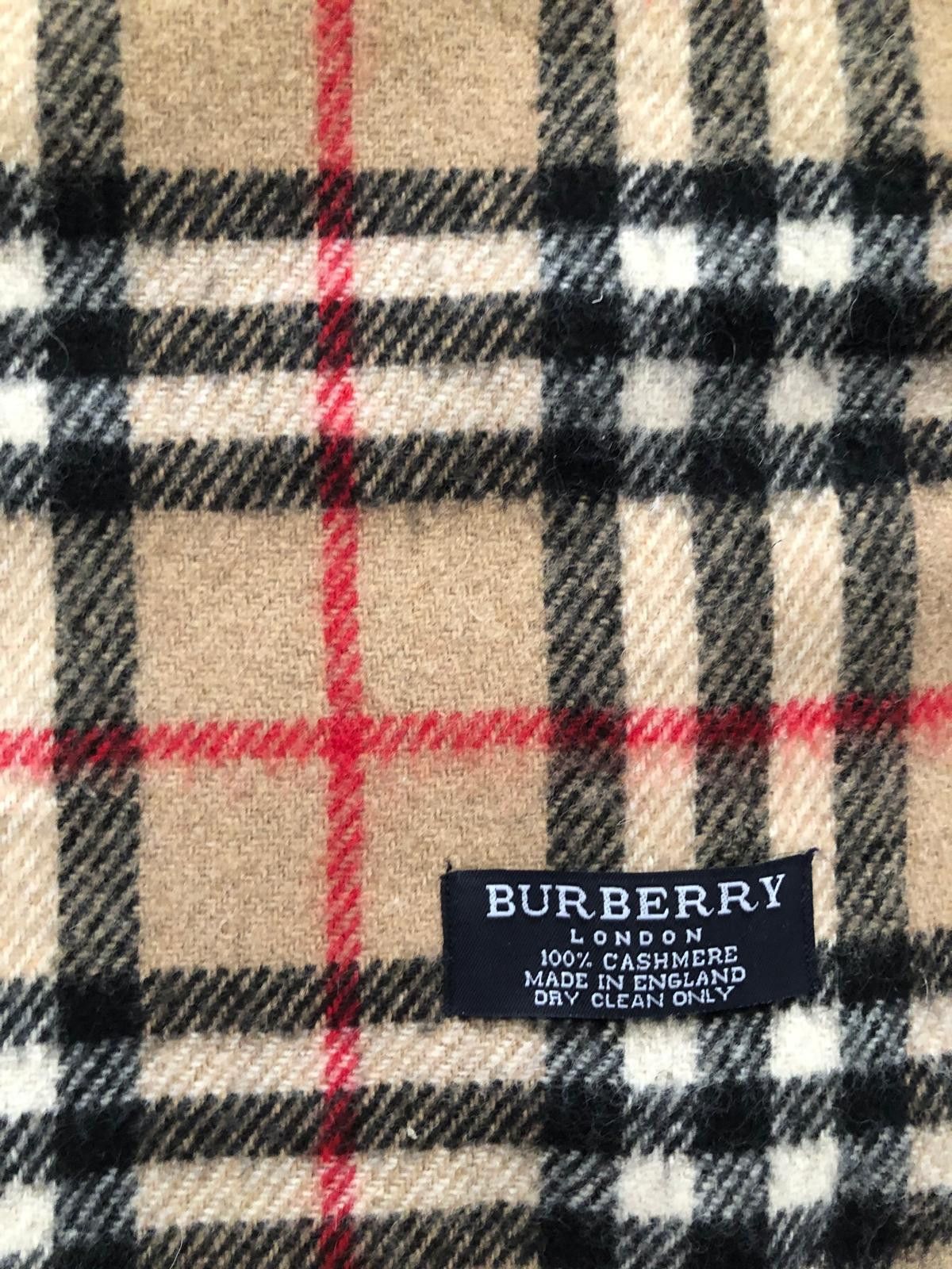 Burberry Burberry Vintage scarf in exellent condition - 100% cashmere Size ONE SIZE - 3 Thumbnail