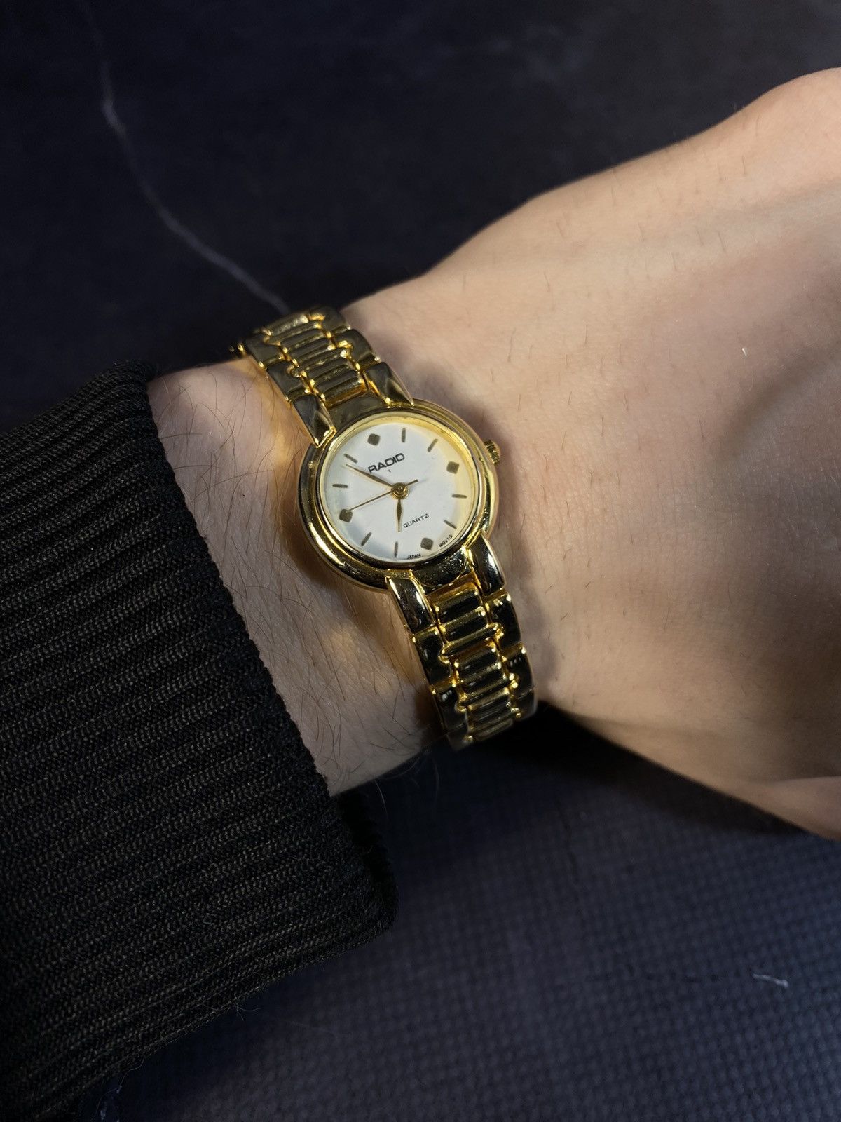 Japanese Brand × Vintage Classic RADIO Watch with Gold Bracelet Japan Mov’t Size ONE SIZE - 2 Thumbnail