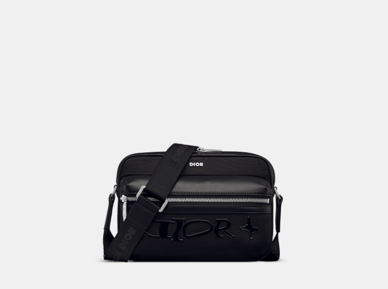 Dior o1w1db11025 1ESPO3 Size : OS / Messenger Bag in Black Size ONE SIZE - 1 Thumbnail