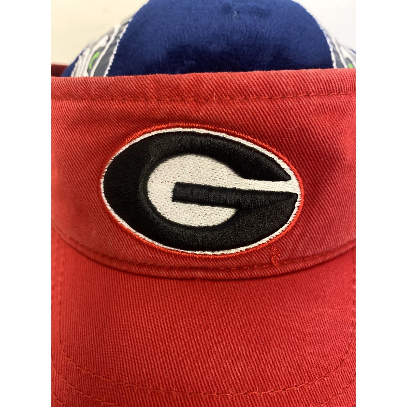 Vintage Georgia University Bulldogs Red Golf Visor Unisex Adults Adjustable Sun Cap Size ONE SIZE - 2 Thumbnail