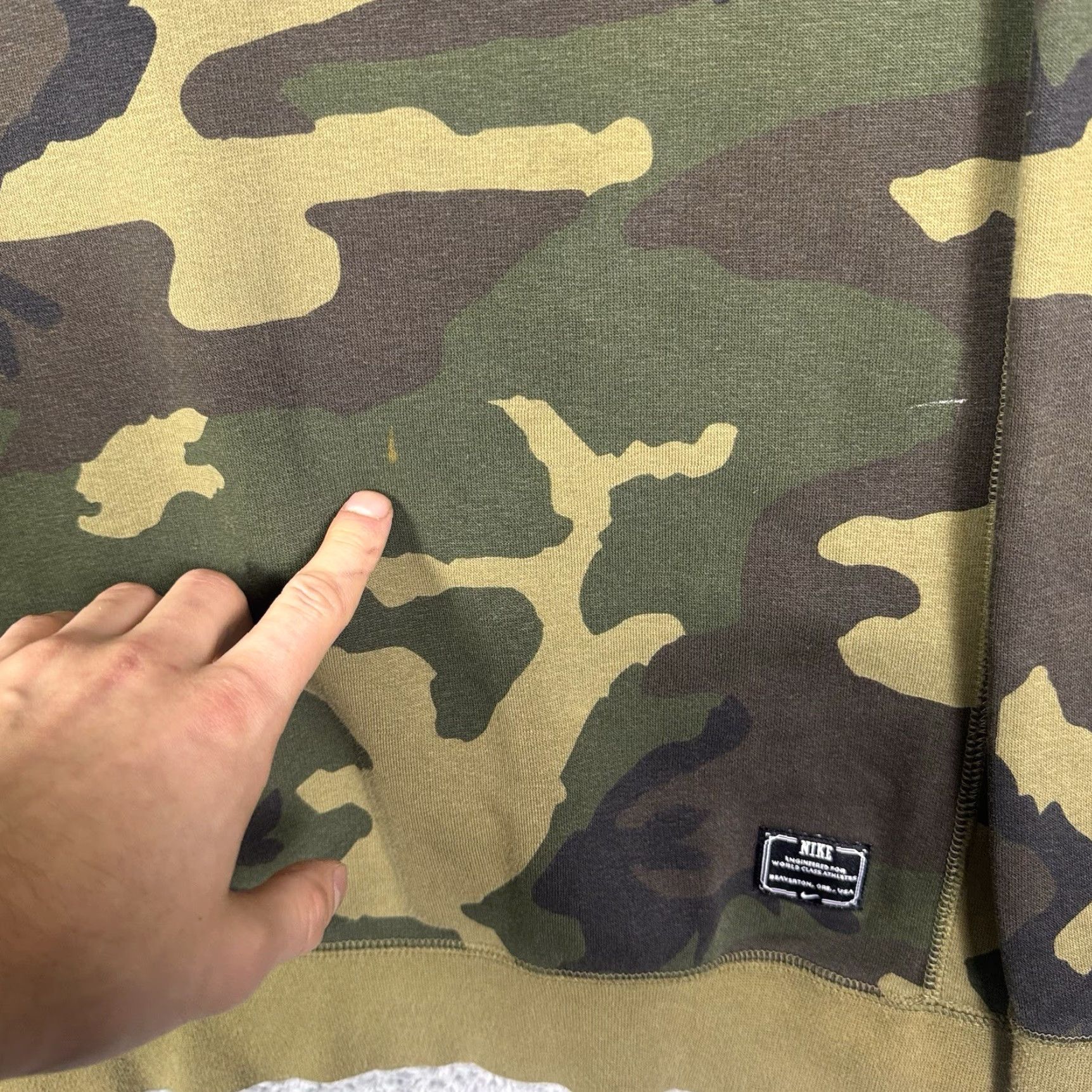 Nike Nike Camo Sweatshirt Mens M Pullover Crewneck Skate Y2K Grunge Military Woodland Size US M / EU 48-50 / 2 - 6 Thumbnail