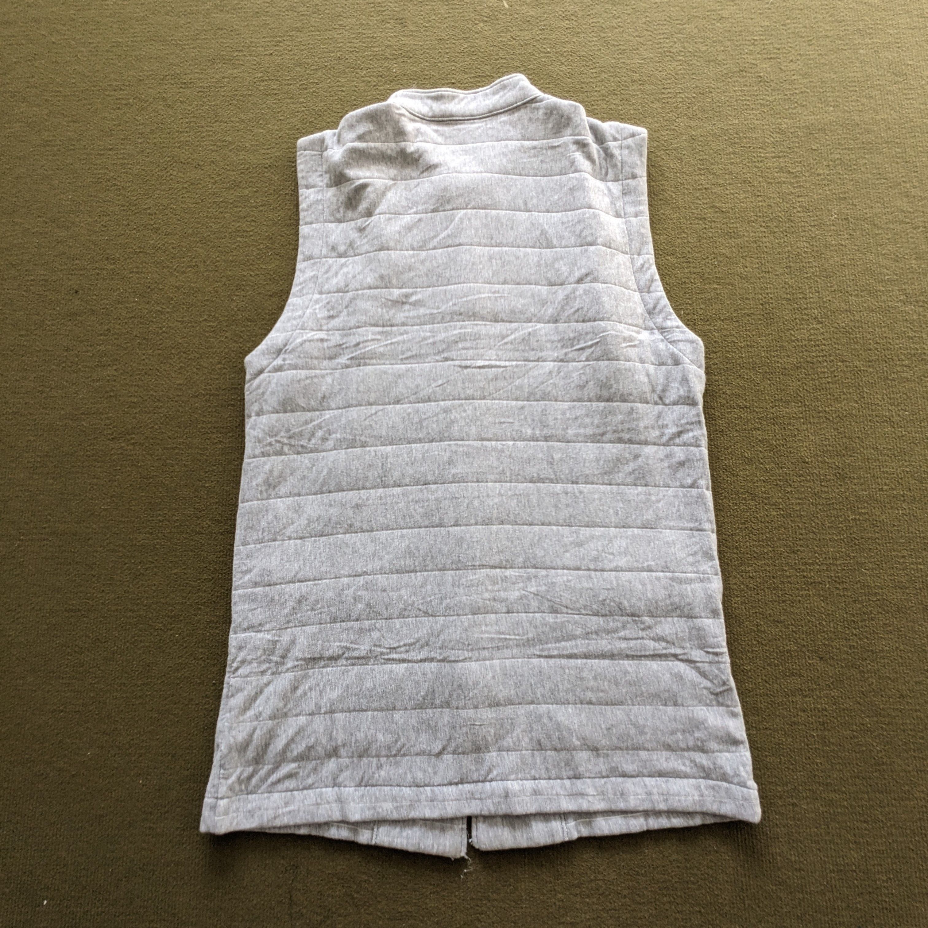 Issey Miyake Vintage ISSEY MIYAKE Japanese Brand Puffer Vest Size US S / EU 44-46 / 1 - 3 Thumbnail