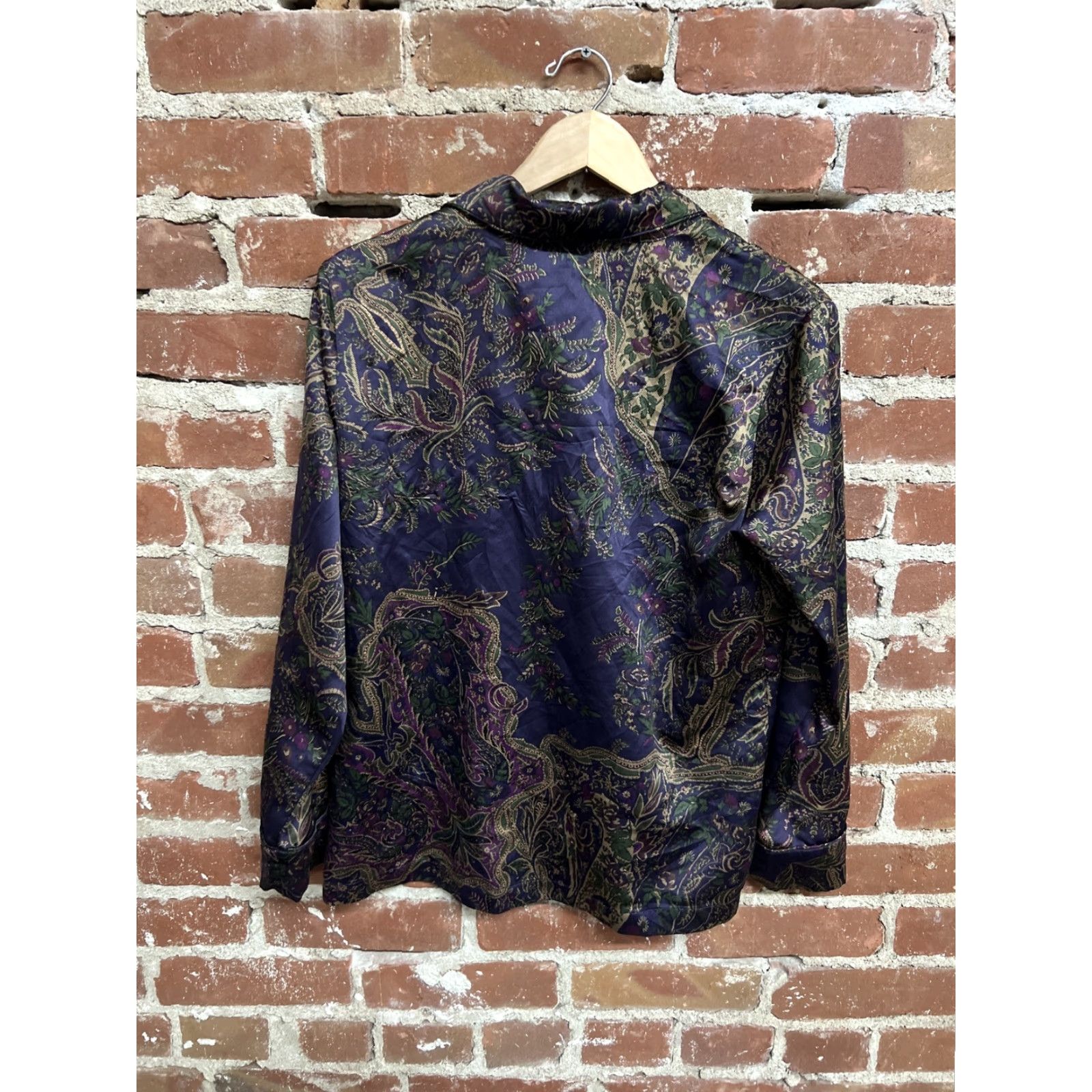 Ralph Lauren Lauren Ralph Lauren Womens Purple Paisley Pattern Button-Up Size Small Shirt Womens S Purple Paisley Pattern Button-Up Short Sleeve? Size S / US 4 / IT 40 - 2 Thumbnail