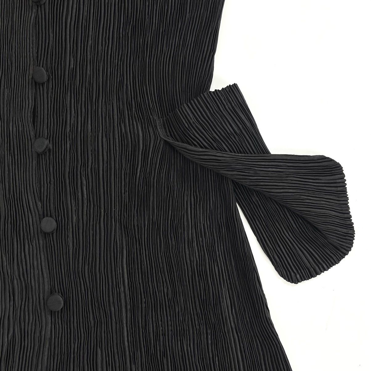Issey Miyake × Pleats Please Issey Miyake Pleats Please Issey Miyake 3D Pocket Sleeveless Button Up Size US L / EU 52-54 / 3 - 5 Thumbnail