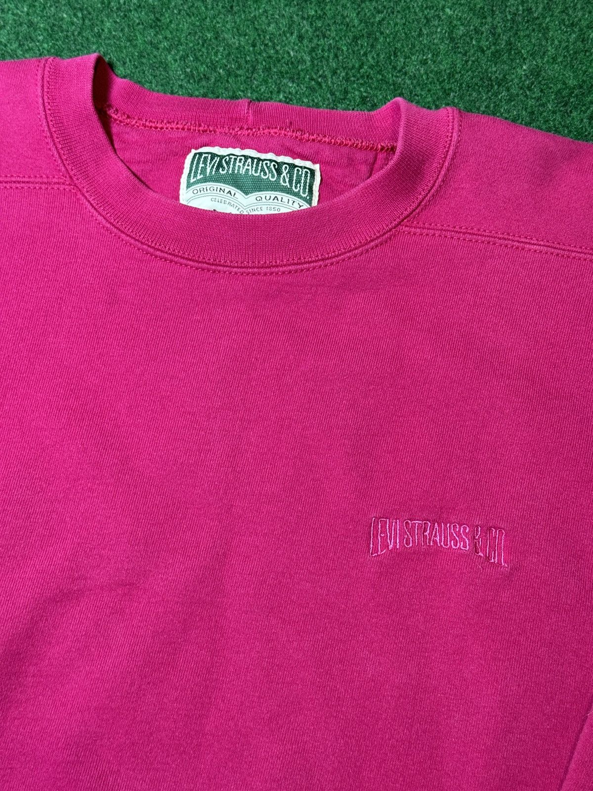 Levi's Vintage Clothing × Vintage Vintage 90s Levi’s Strauss & Co Pink Skater Sweatshirt Size L / US 10 / IT 46 - 2 Thumbnail