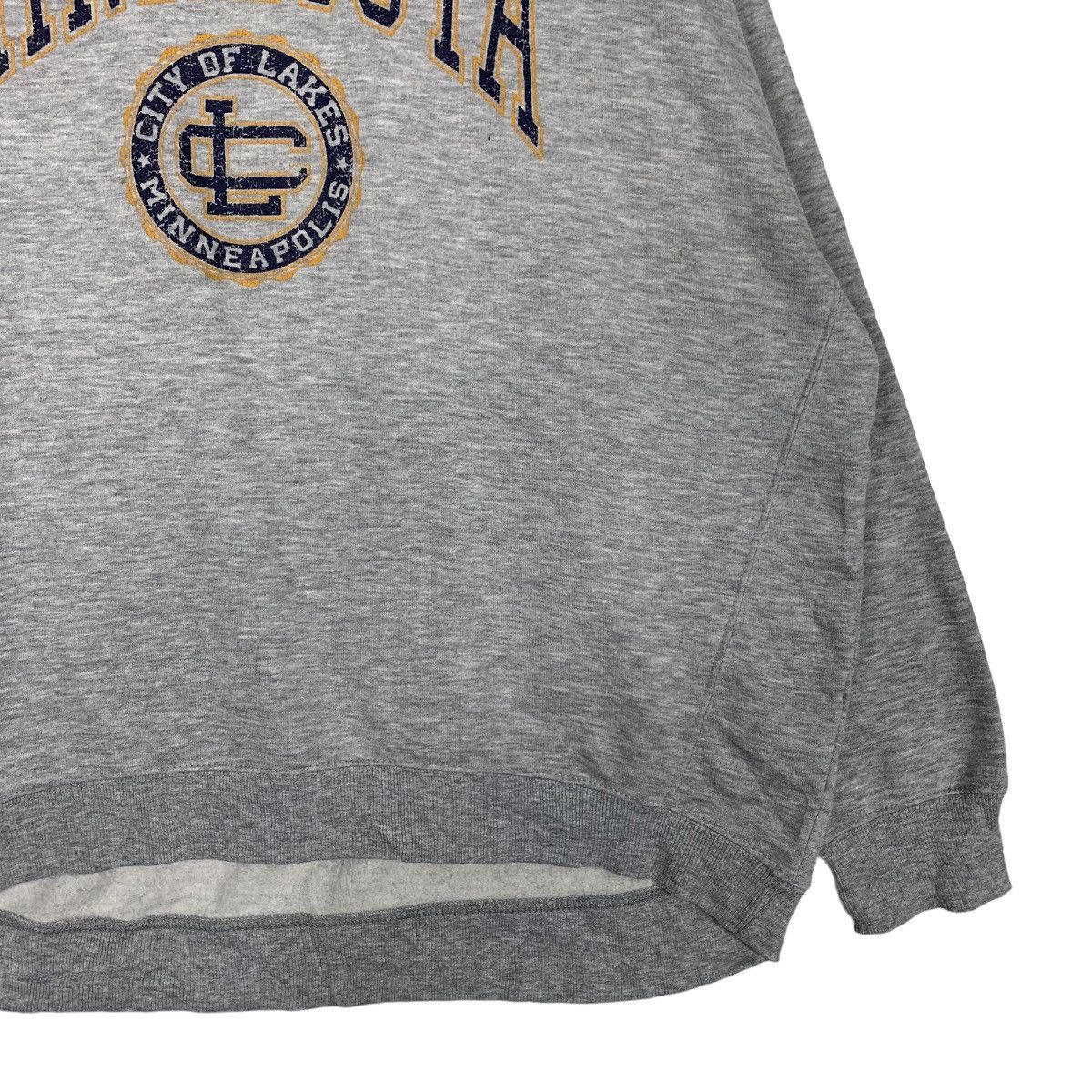 Japanese Brand MINNESOTA Minneapolis City of Lake Sweatshirt #0666-C31 Size US L / EU 52-54 / 3 - 4 Thumbnail