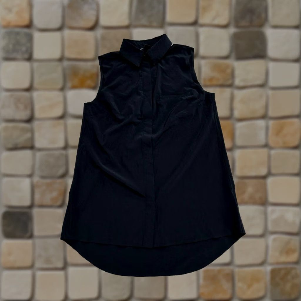 Athleta Athleta Urbanite II Tank Womens XS Black Stretch Lightweight Breathable Sleeveless Activewear Shirt Size ONE SIZE - 1 Thumbnail
