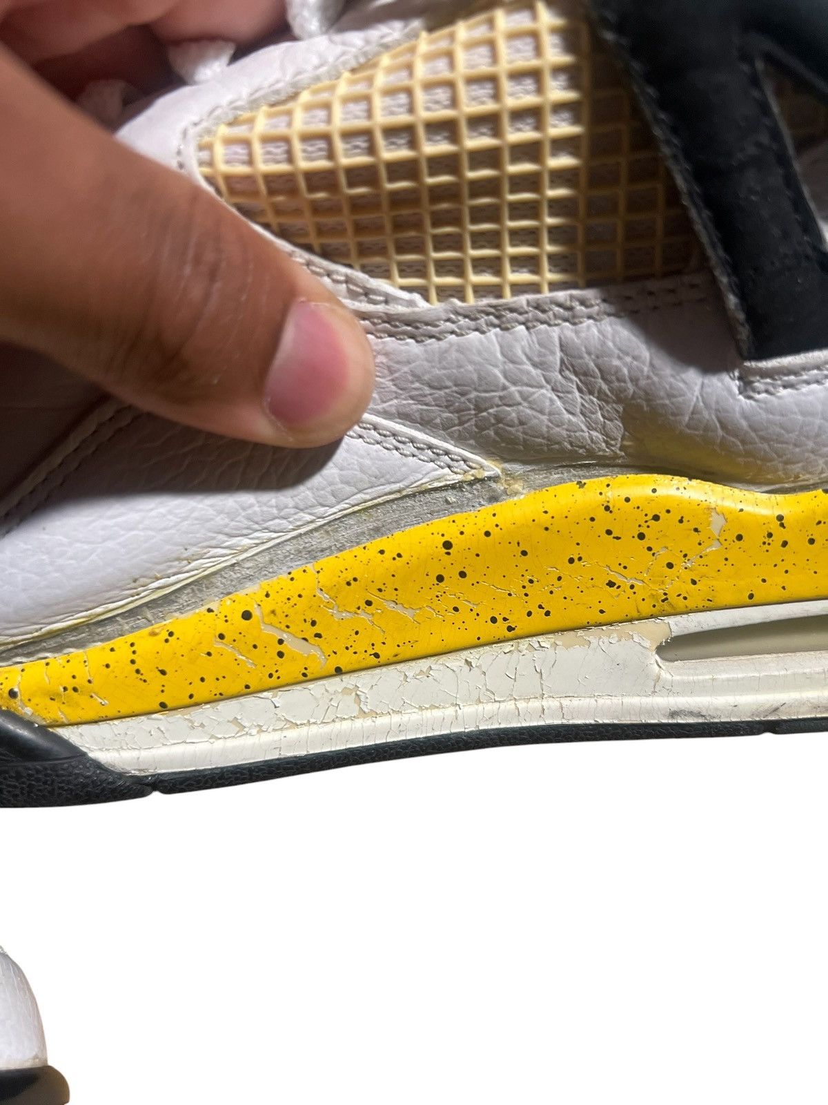 Jordan Brand 2006 Jordan 4 Rare Air “Tour Yellow” Size US 9.5 / EU 42-43 - 9 Thumbnail