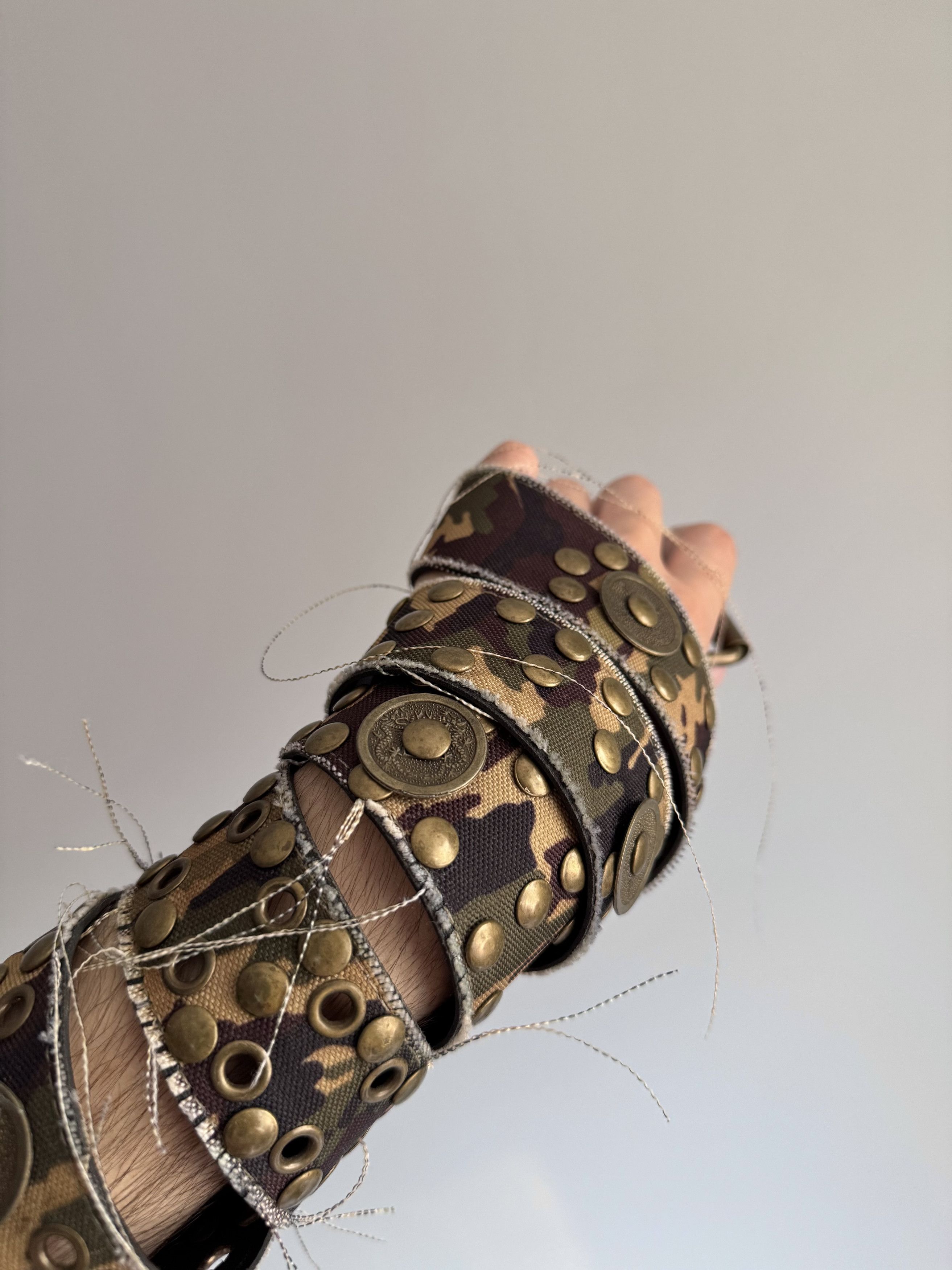 Japanese Brand Vintage Avant-Garde Y2K Distressed Japanese Style Camo belt Size ONE SIZE - 5 Thumbnail
