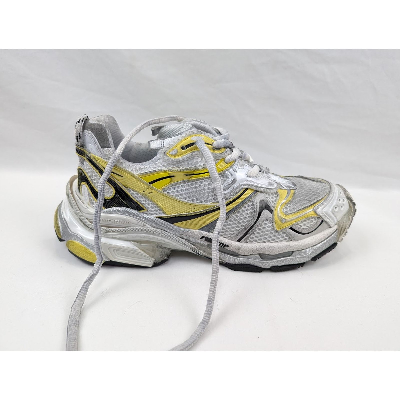 Balenciaga o1rshd1 Runners 2 Sneakers in White/Yellow/Black Size US 12 / EU 45 - 1 Thumbnail