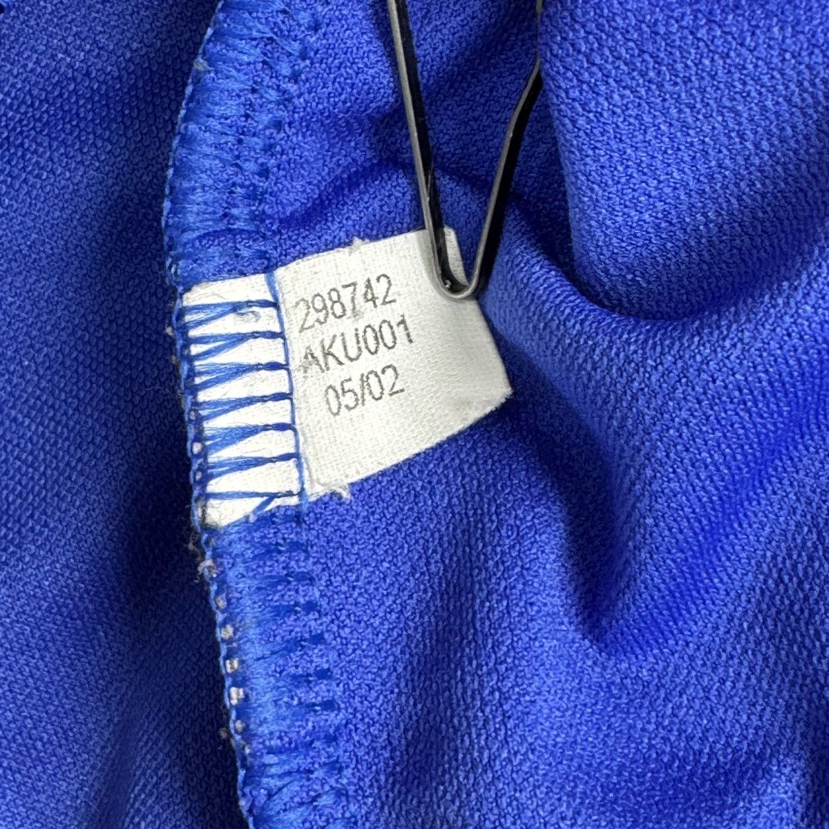 Vintage Vintage Adidas France National 2002/2004 Home Soccer Jersey Size US M / EU 48-50 / 2 - 13 Thumbnail