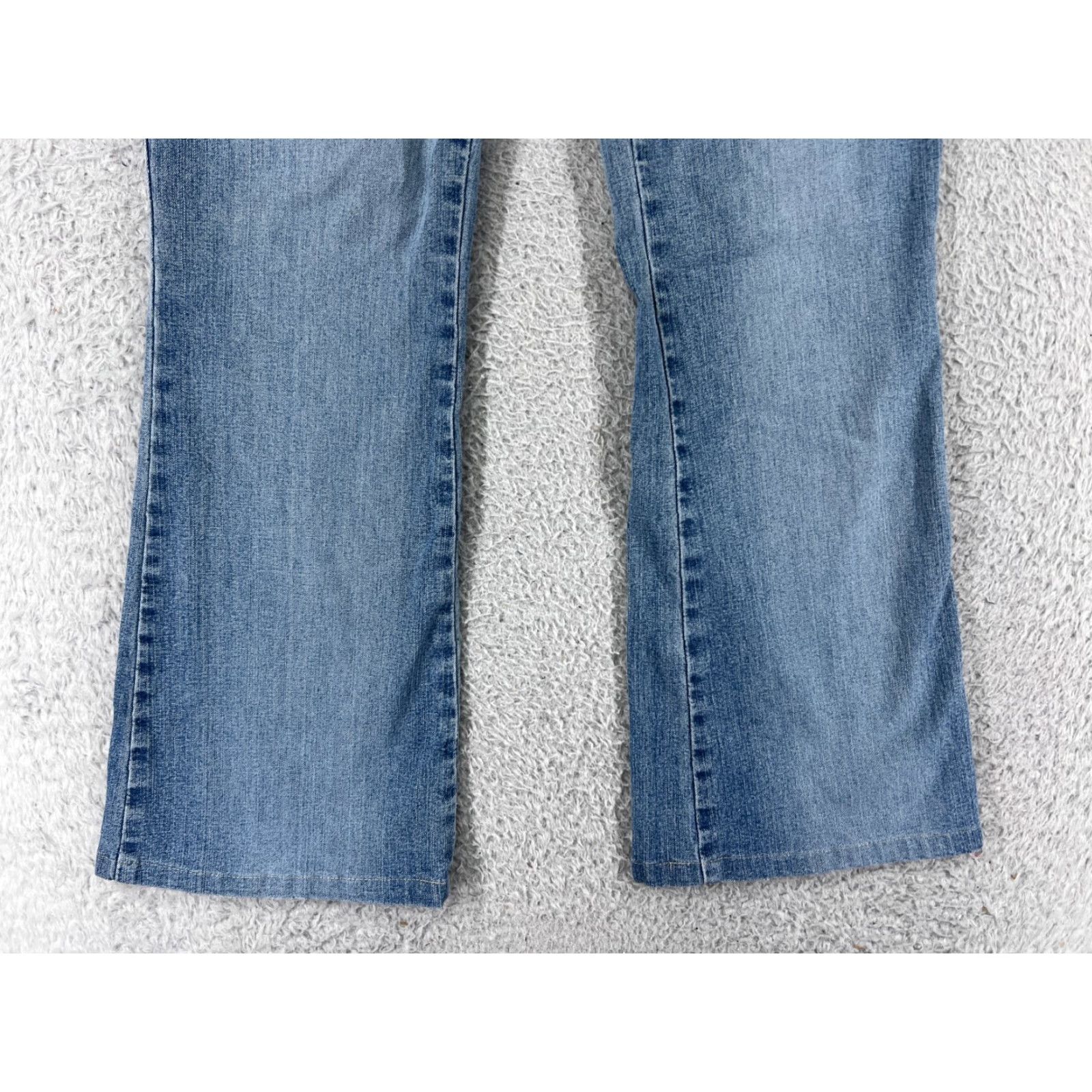 Vintage SO Jeans Women 5 Blue Denim Flared Low Rise Light Wash Cotton Blend Size 27" / US 4 / IT 40 - 5 Thumbnail