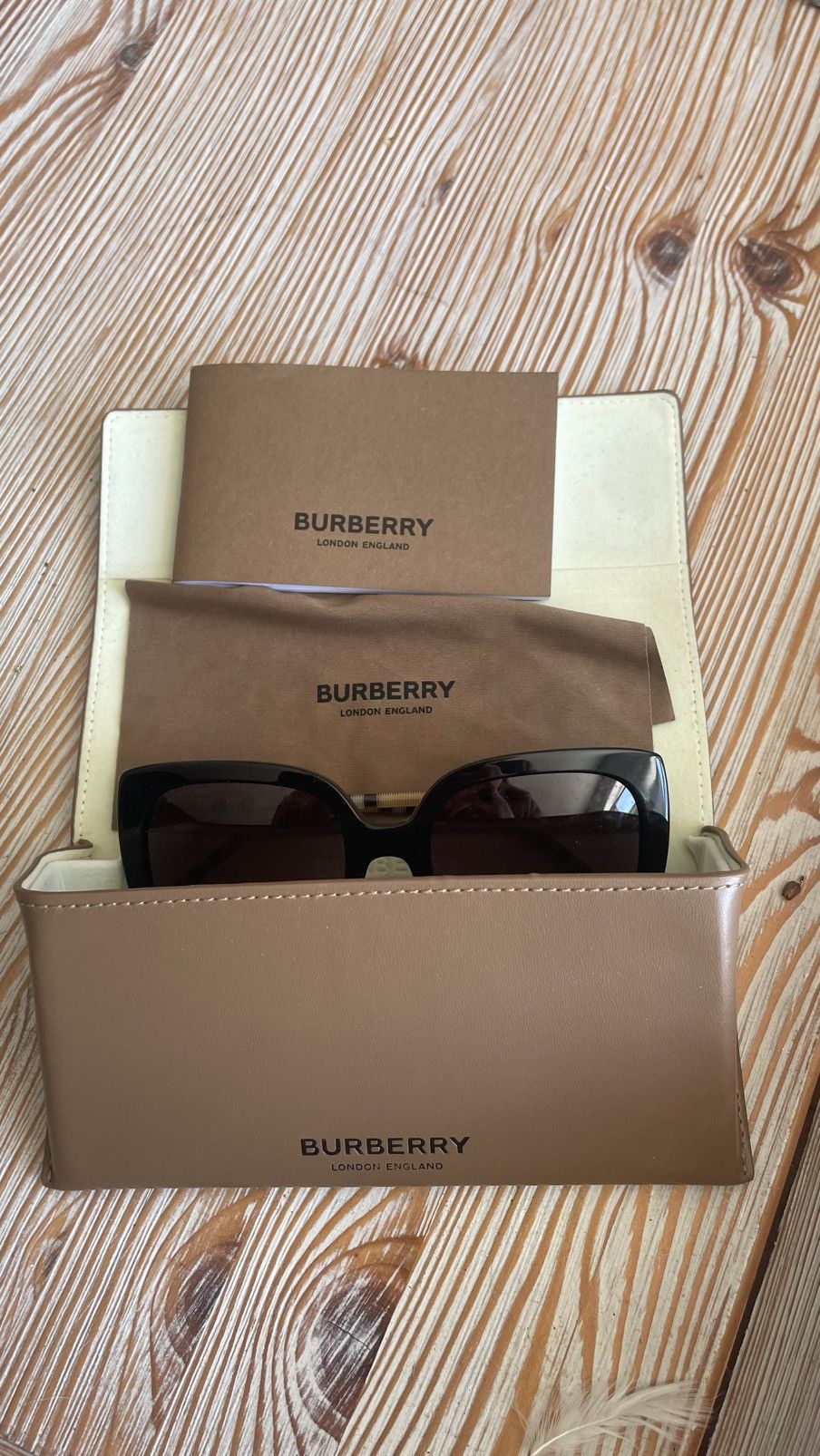 Burberry Burberry Sunglasses Size ONE SIZE - 6 Thumbnail