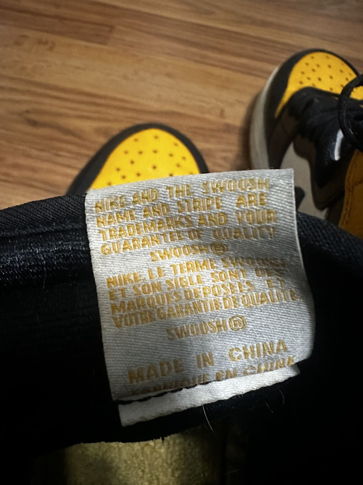 Jordan Brand Jordan 1 taxi Size US 9 / EU 42 - 5 Thumbnail