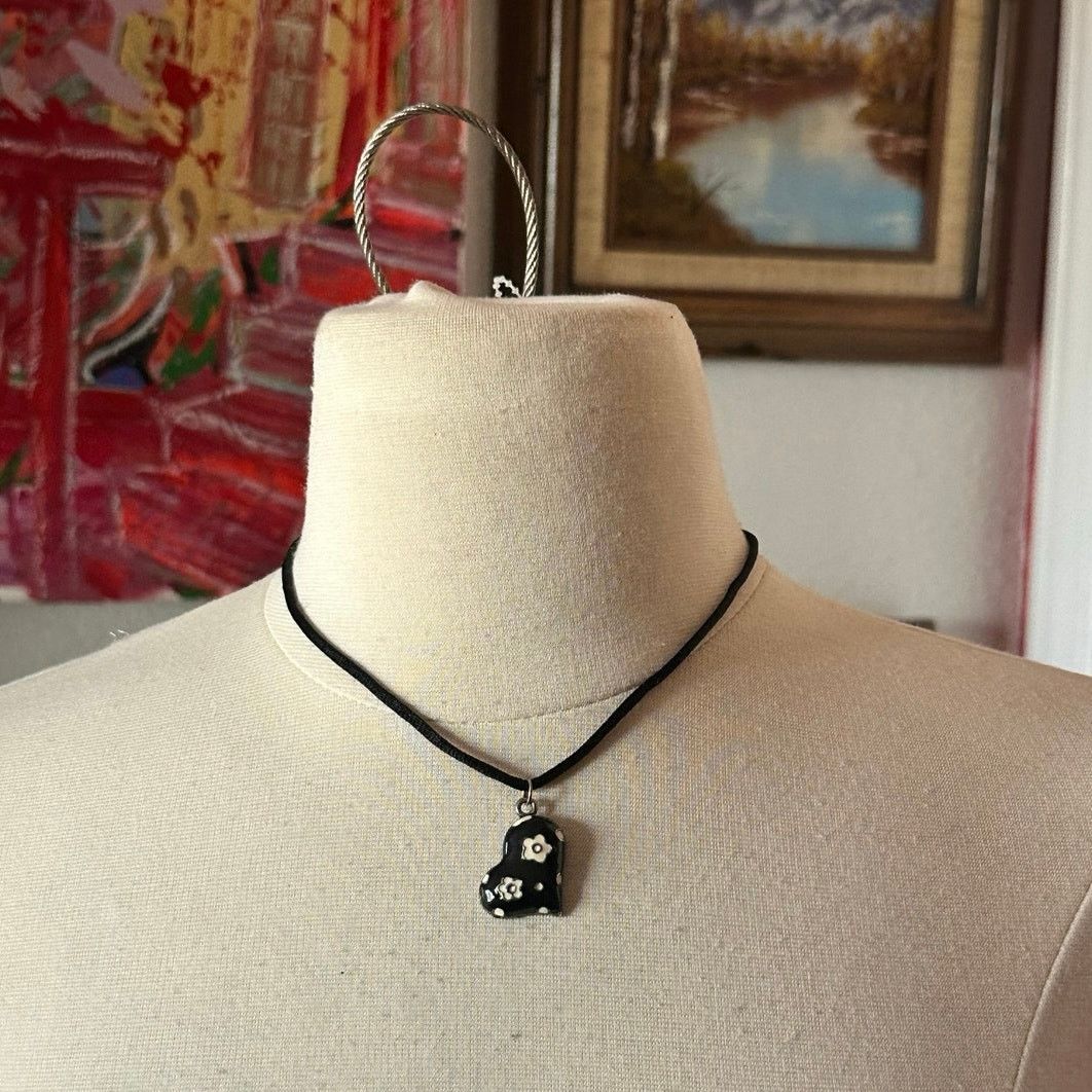 Other polka dot black white floral heart pendant necklace Size ONE SIZE - 1 Thumbnail