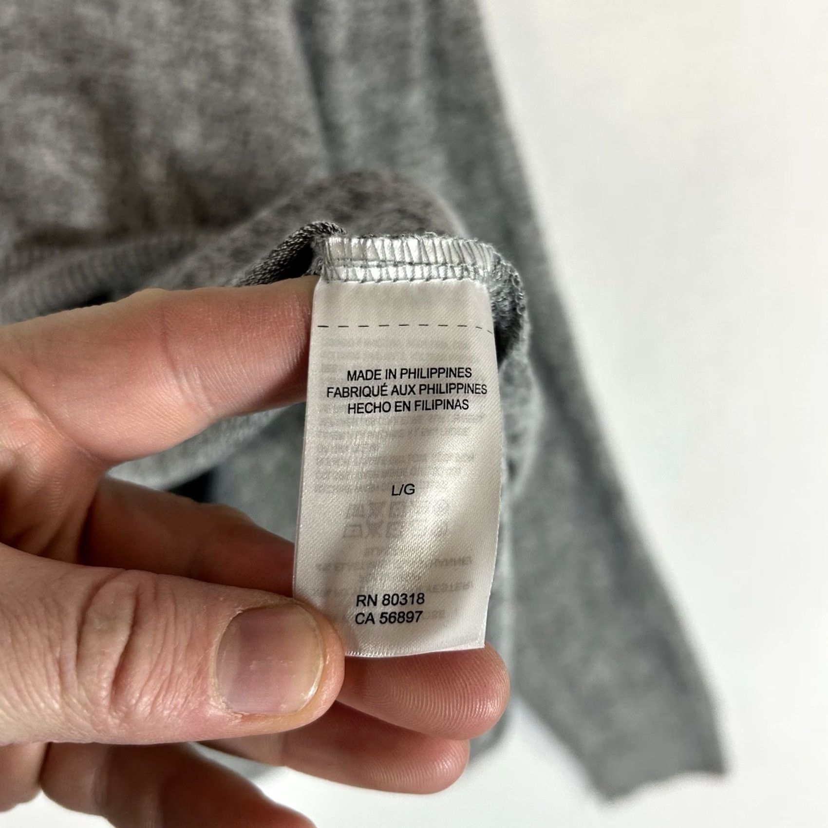Lucky Brand Lucky Brand Sweatshirt Lightweight Long Sleeve V-Neck Pullover Womens Large Gray Pullover Knit Slim Casual City Minimalist Size L / US 10 / IT 46 - 4 Thumbnail